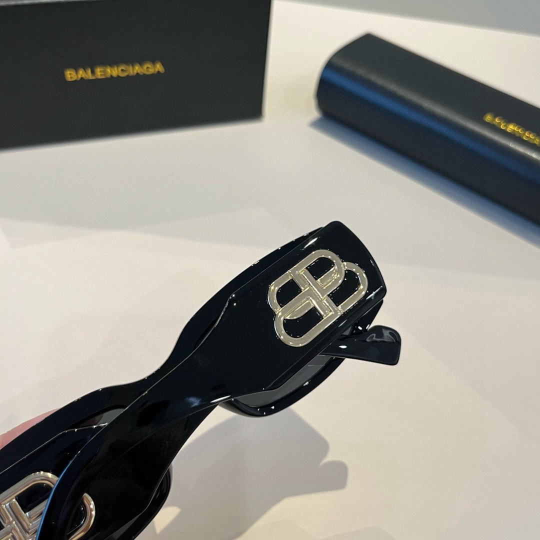 BALENCIAGA Women Sun Glasses Beach Sun Glasses Fashion Classic Square Oval Frame Retro Frame Sexy Women Luxury Glasses With Box