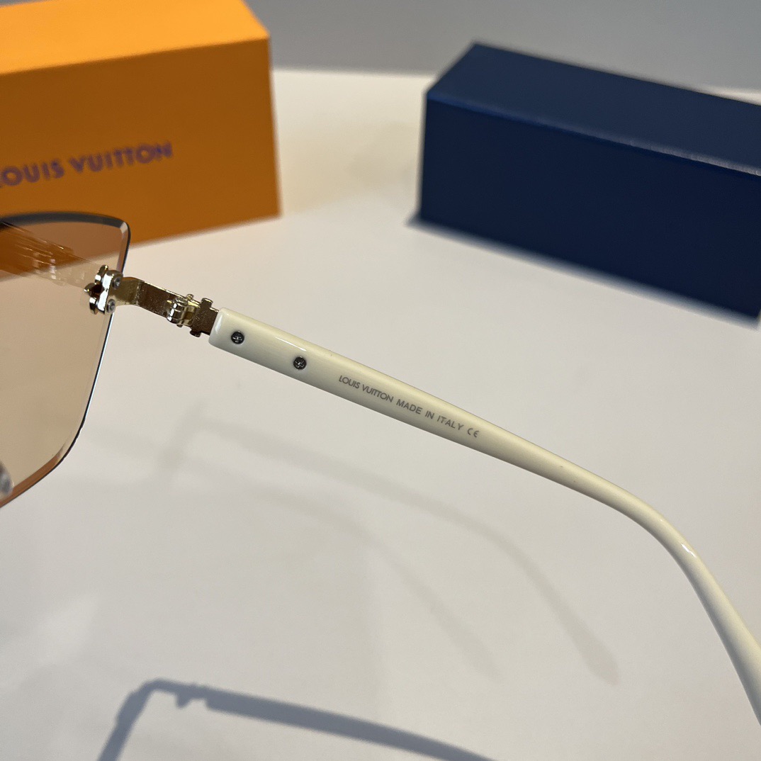 LV Designer Sunglasses Men For Women Oval Frame Metal Mirror Legs Sunglasses Retro Frame Sexy Little Women Fashion Luxury Glasses With Box