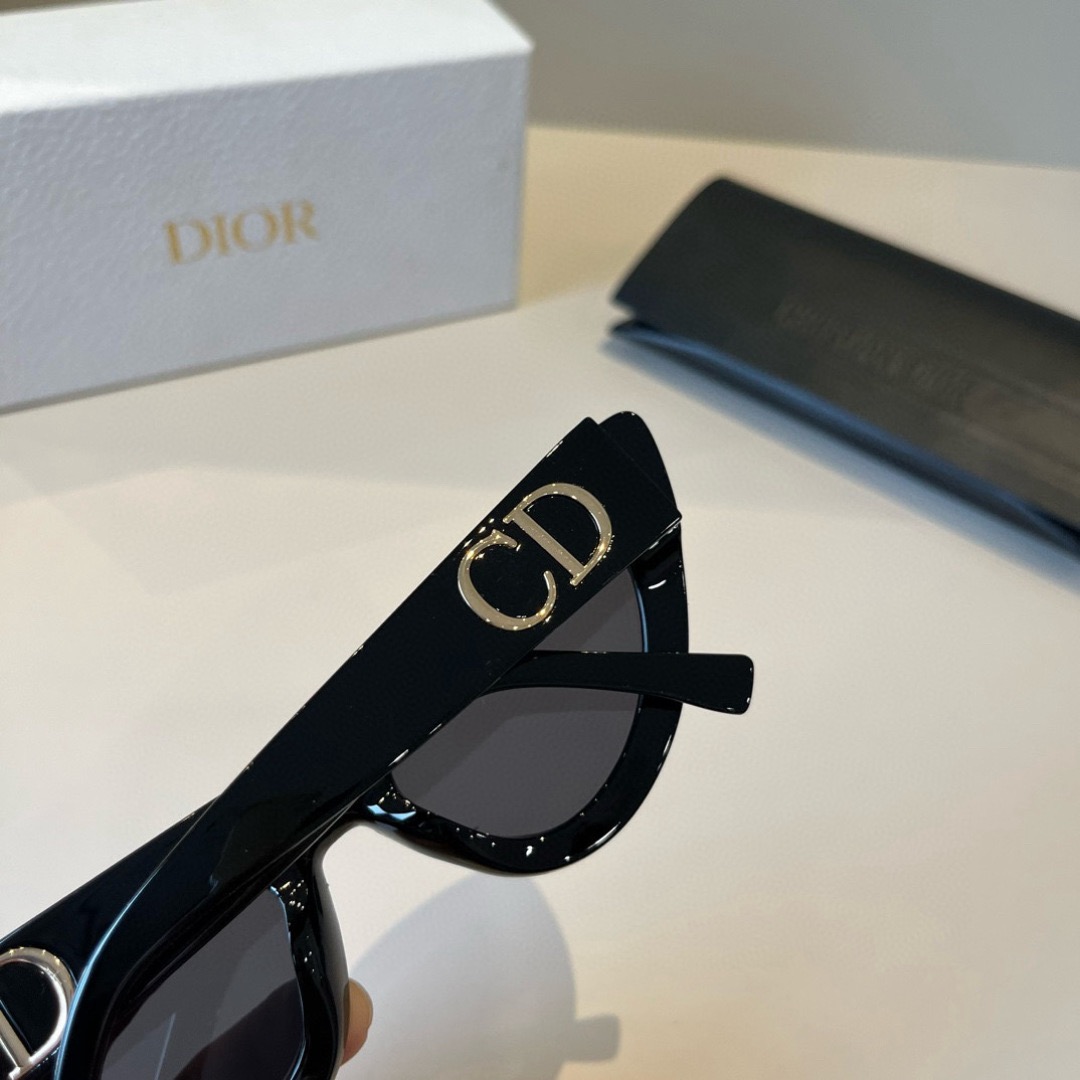 Dior Sunglasses Fashion Glasses Oval Frame Designer Sunglass Womens Anti-Radiation Polarized Lenses Mens Retro Eyeglasses With Box