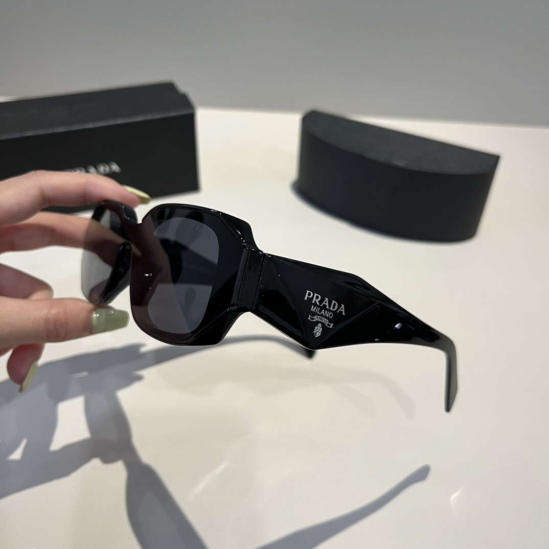 Prada Sunglasses Fashion Glasses Oval Frame Designer Sunglass Womens Anti-Radiation Polarized Lenses Mens Retro Eyeglasses With Box