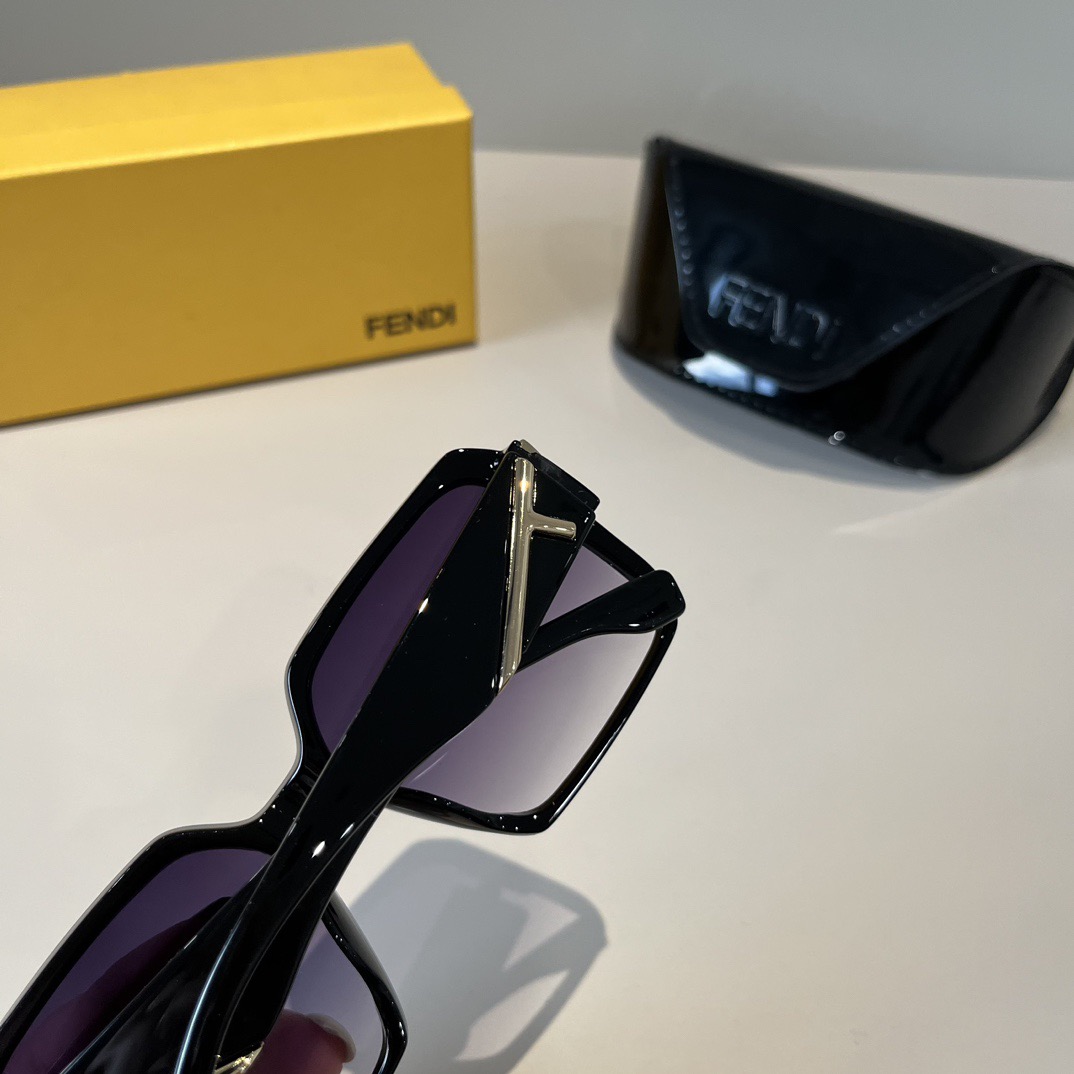 FENDI Sunglasses Fashion Glasses Oval Frame Designer Sunglass Womens Anti-Radiation Polarized Lenses Mens Retro Eyeglasses With Box