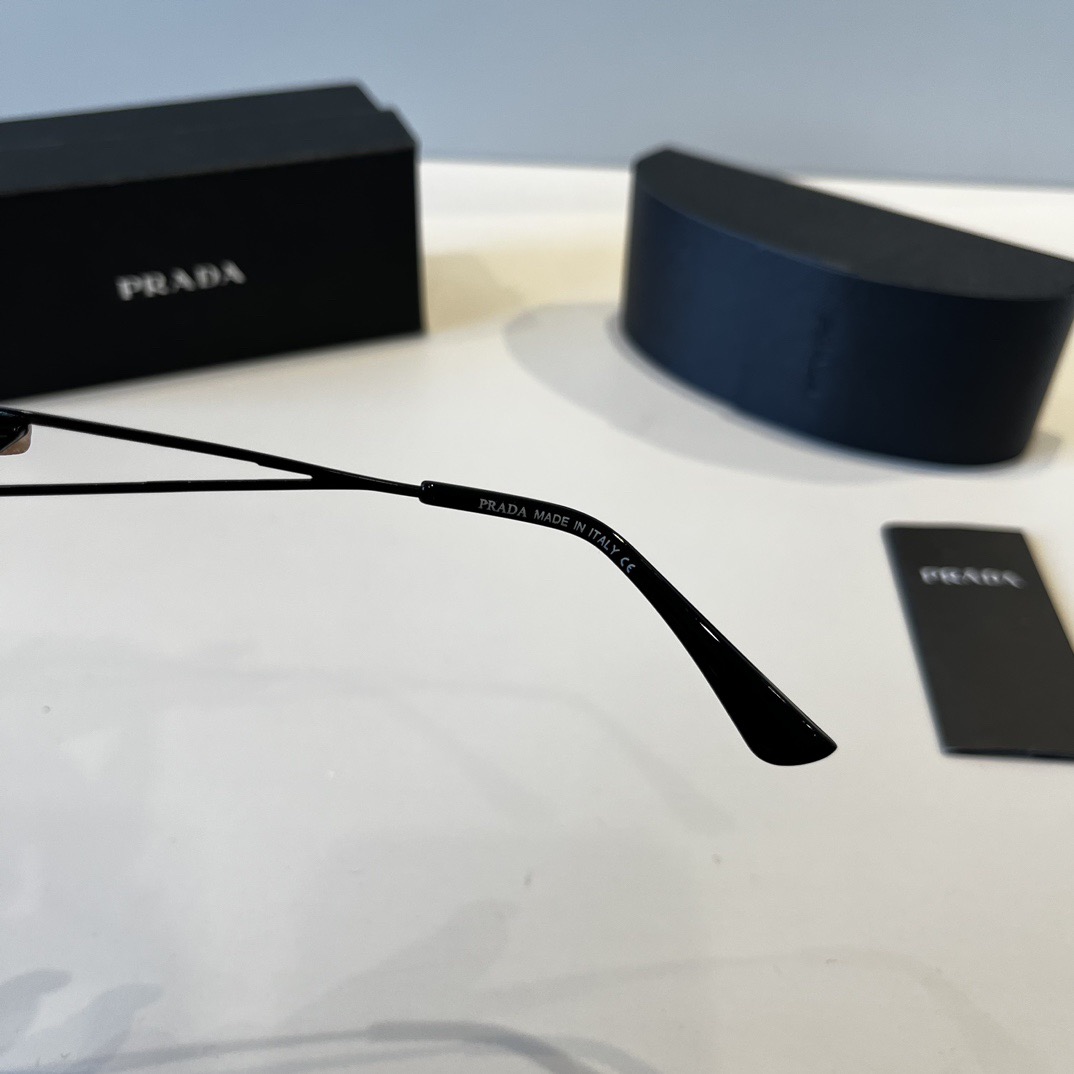 Prada Designer Sunglasses For Women Luxury Mens Sunglasses Classic Rectangular Metal Frame Glasses Goggle Outdoor Beach Sun Protection Glasses Driving Sun Glasses