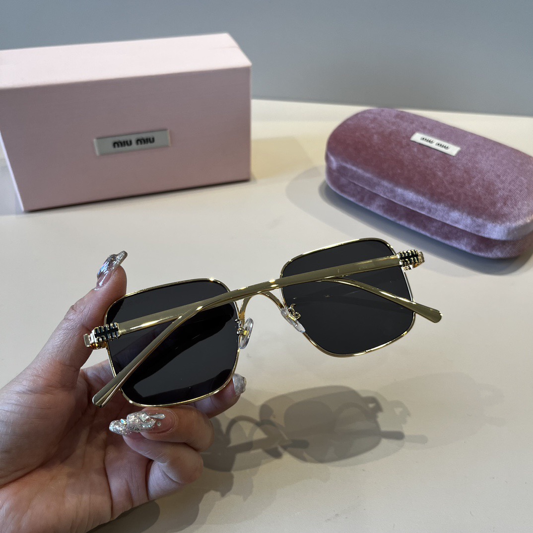 MIU MIU Designer Sunglasses Men For Women Oval Frame Metal Mirror Legs Sunglasses Retro Frame Sexy Little Women Fashion Luxury Glasses With Box
