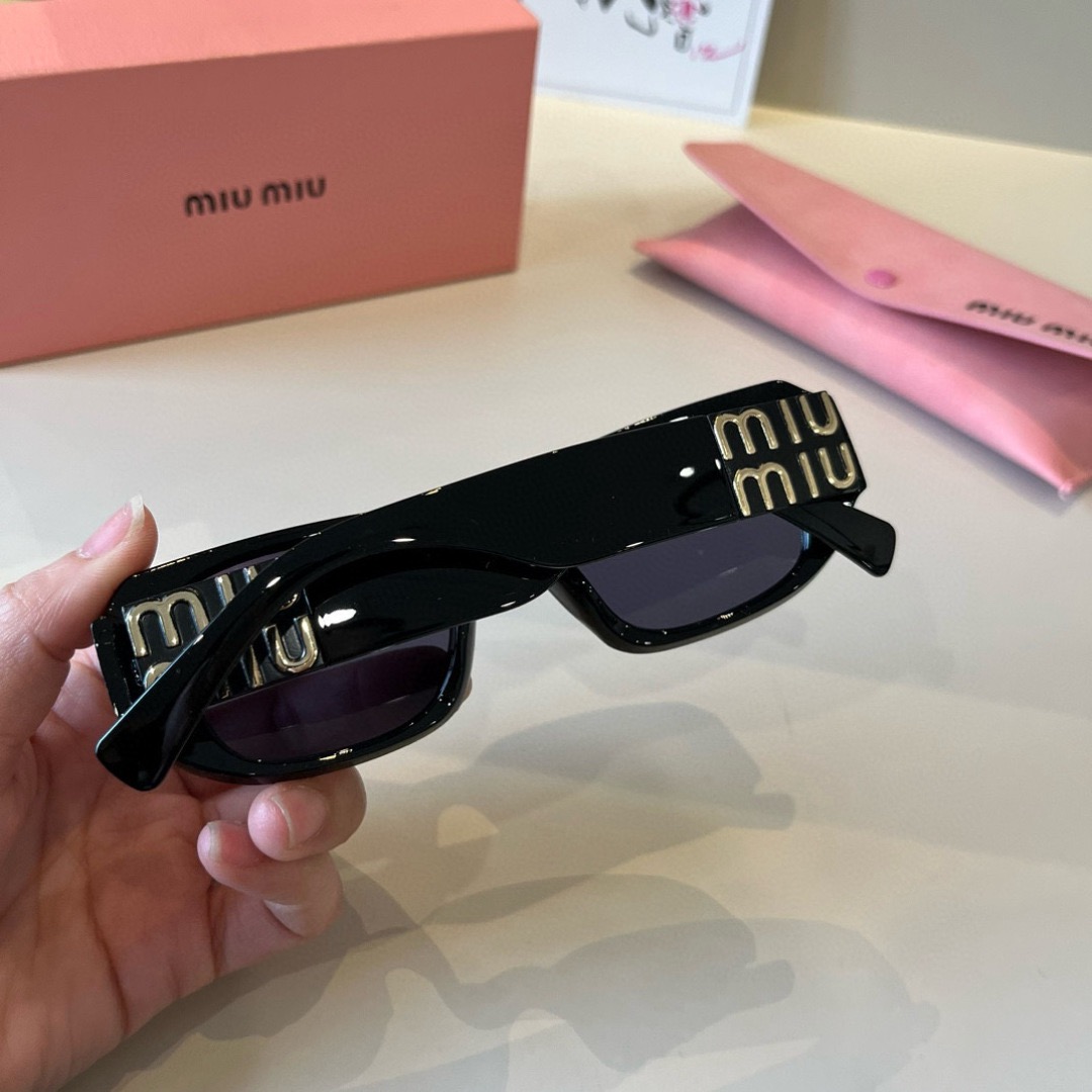 MIU MIU For Women Mens Designer Sunglasses Men Flower Lens Sunglasses With Letter Designer Sun Glasses Unisex Traveling Sunglass