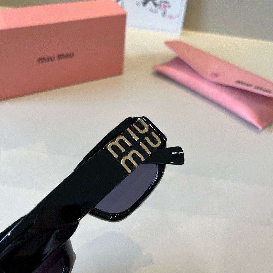 MIU MIU For Women Mens Designer Sunglasses Men Flower Lens Sunglasses With Letter Designer Sun Glasses Unisex Traveling Sunglass