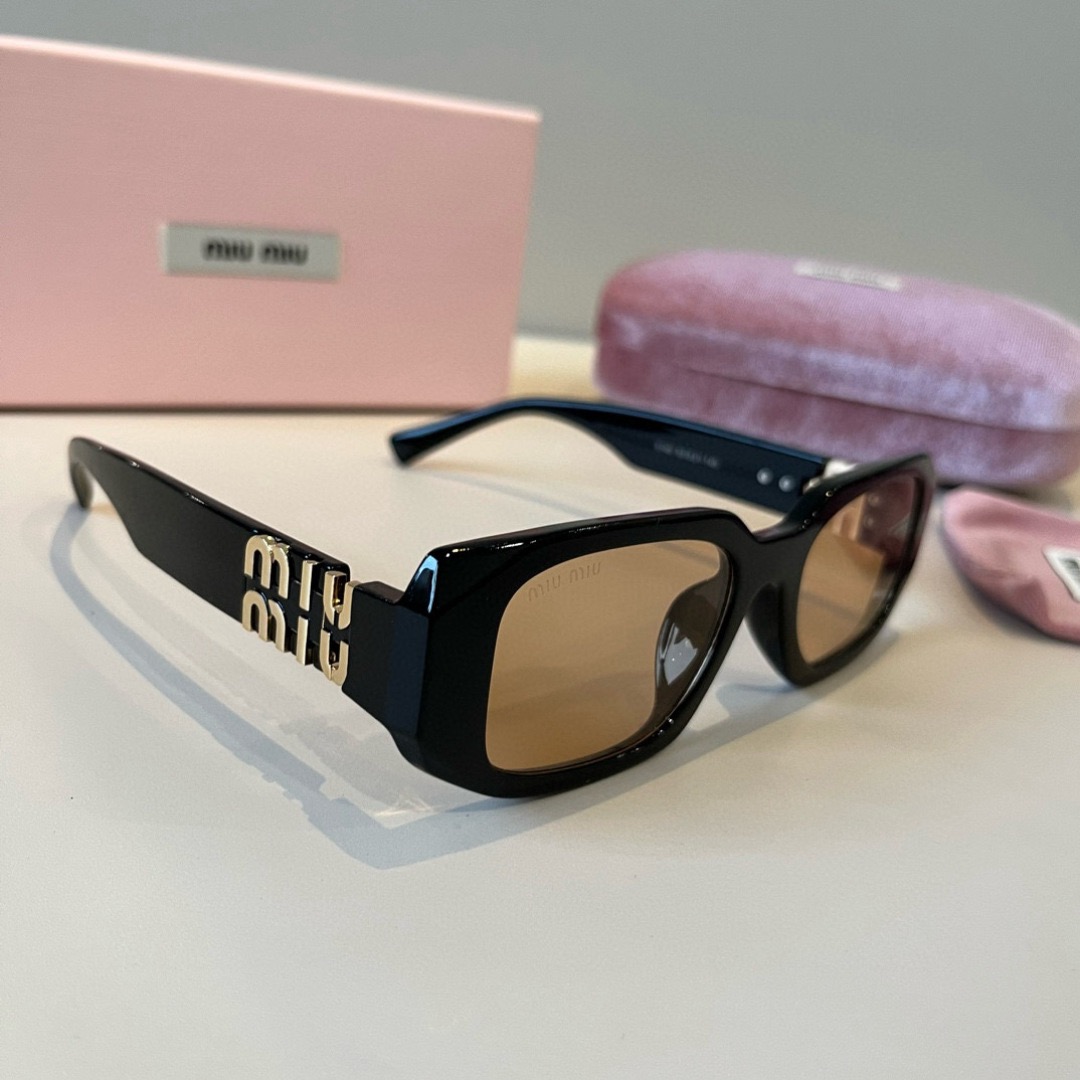 MIU MIU For Women Mens Designer Sunglasses Men Flower Lens Sunglasses With Letter Designer Sun Glasses Unisex Traveling Sunglass