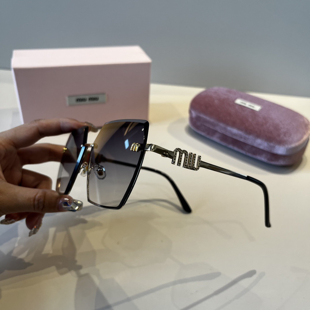 MIU MIU Designer Sunglasses For Women Luxury Mens Sunglasses Classic Rectangular Metal Frame Glasses Goggle Outdoor Beach Sun Protection Glasses Driving Sun Glasses