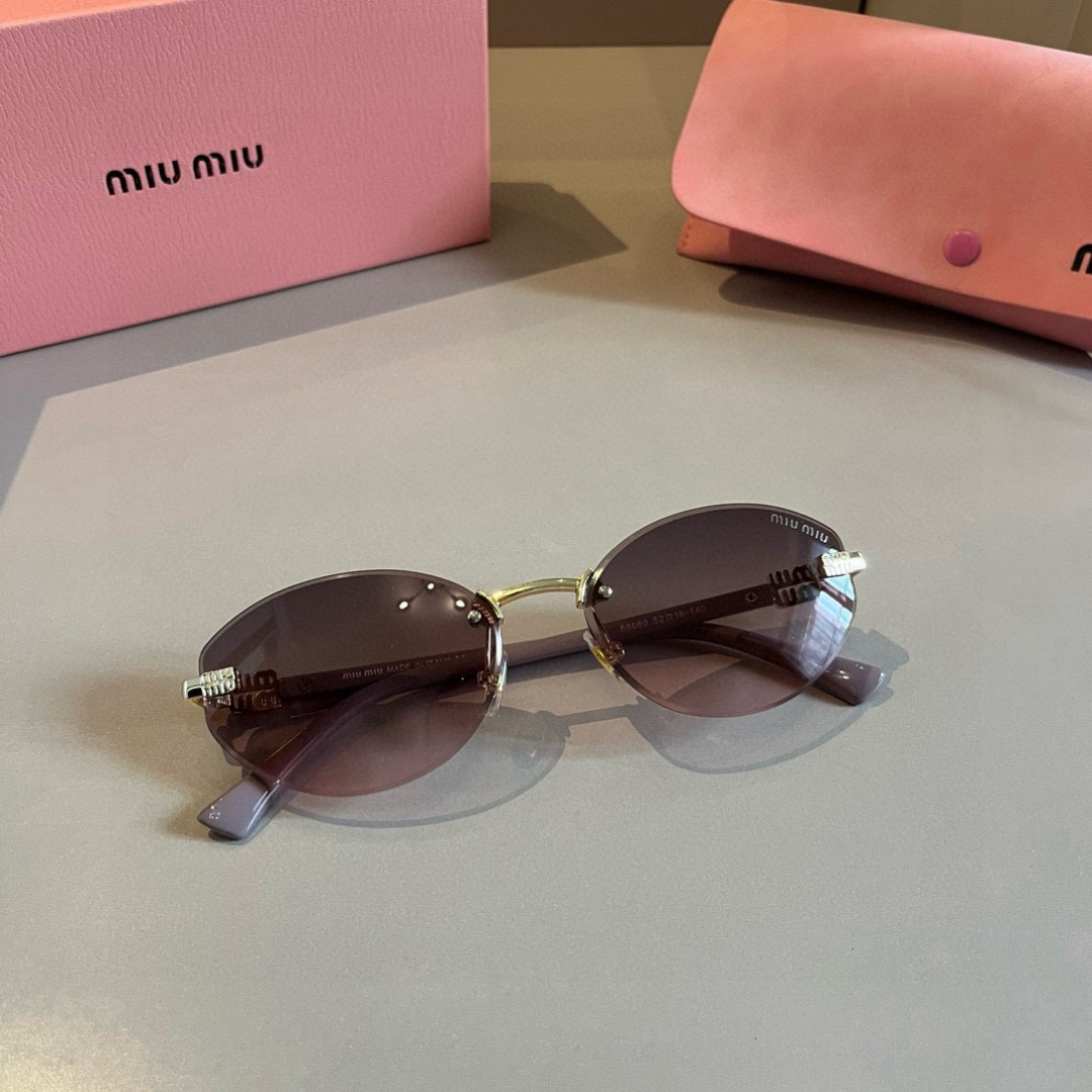 MIU MIU Designer Sunglasses Men For Women Oval Frame Metal Mirror Legs Sunglasses Retro Frame Sexy Little Women Fashion Luxury Glasses With Box