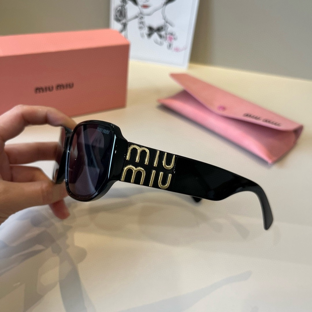MIU MIU For Women Mens Designer Sunglasses Men Flower Lens Sunglasses With Letter Designer Sun Glasses Unisex Traveling Sunglass
