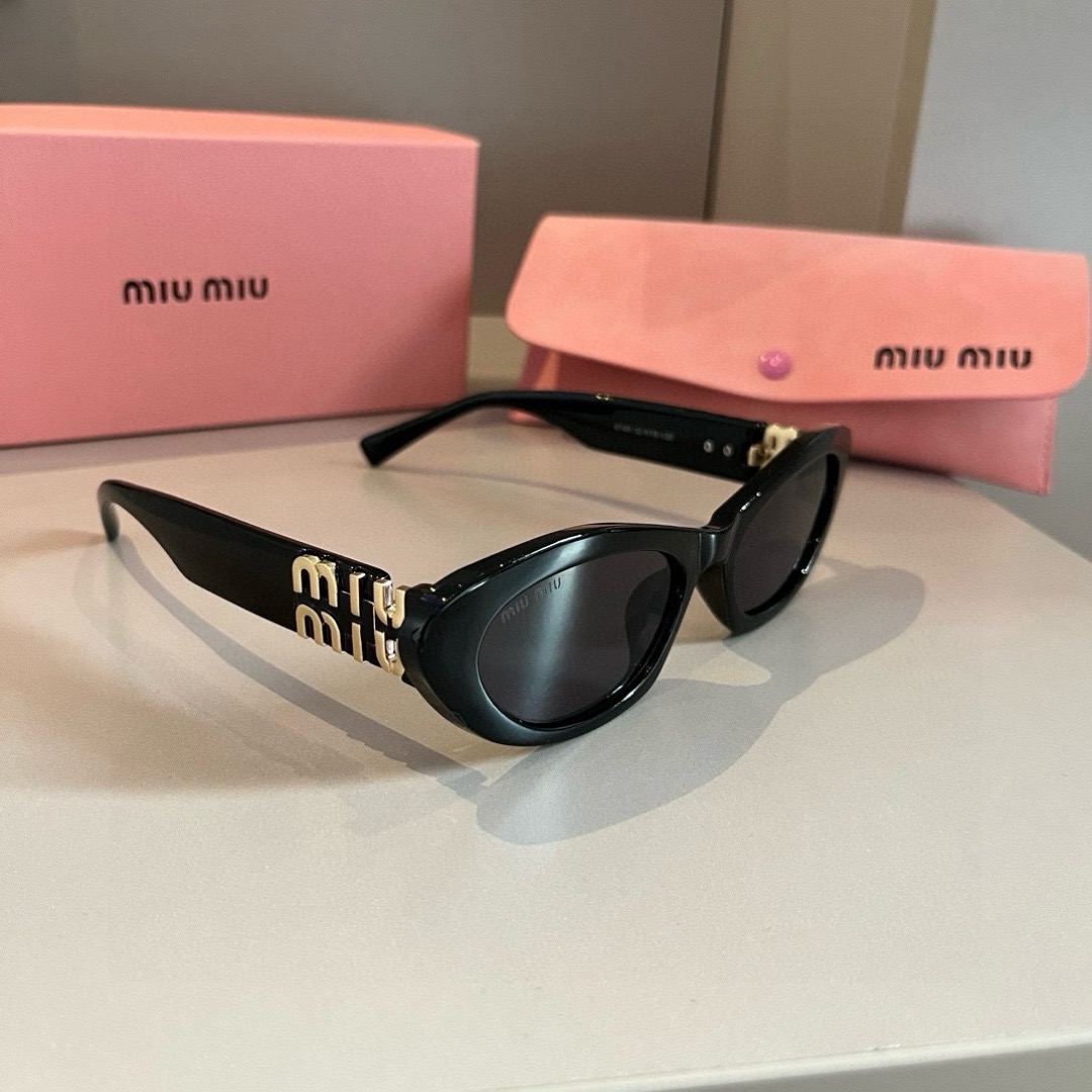 MIU MIU For Women Mens Designer Sunglasses Men Flower Lens Sunglasses With Letter Designer Sun Glasses Unisex Traveling Sunglass