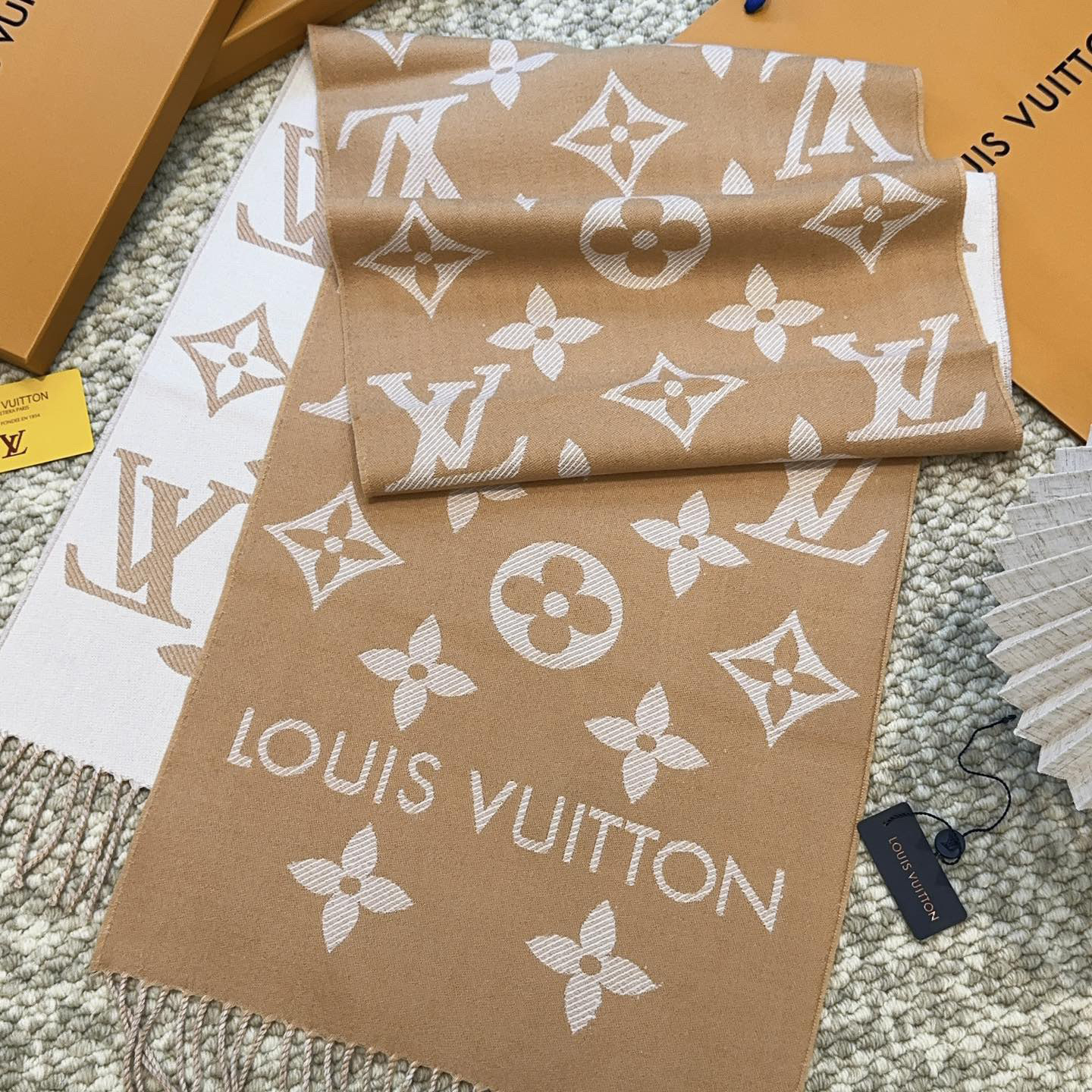 LV Designer Scarf Wool Scarfs Cashmere Scarf Men Women Designer Classic Letter Pattern Pashmina Shawl Scarves