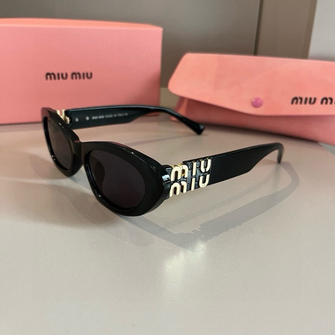 MIU MIU For Women Mens Designer Sunglasses Men Flower Lens Sunglasses With Letter Designer Sun Glasses Unisex Traveling Sunglass
