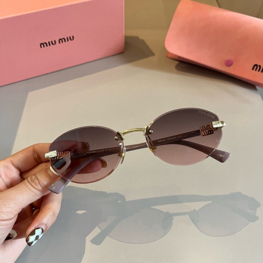 MIU MIU Designer Sunglasses Men For Women Oval Frame Metal Mirror Legs Sunglasses Retro Frame Sexy Little Women Fashion Luxury Glasses With Box