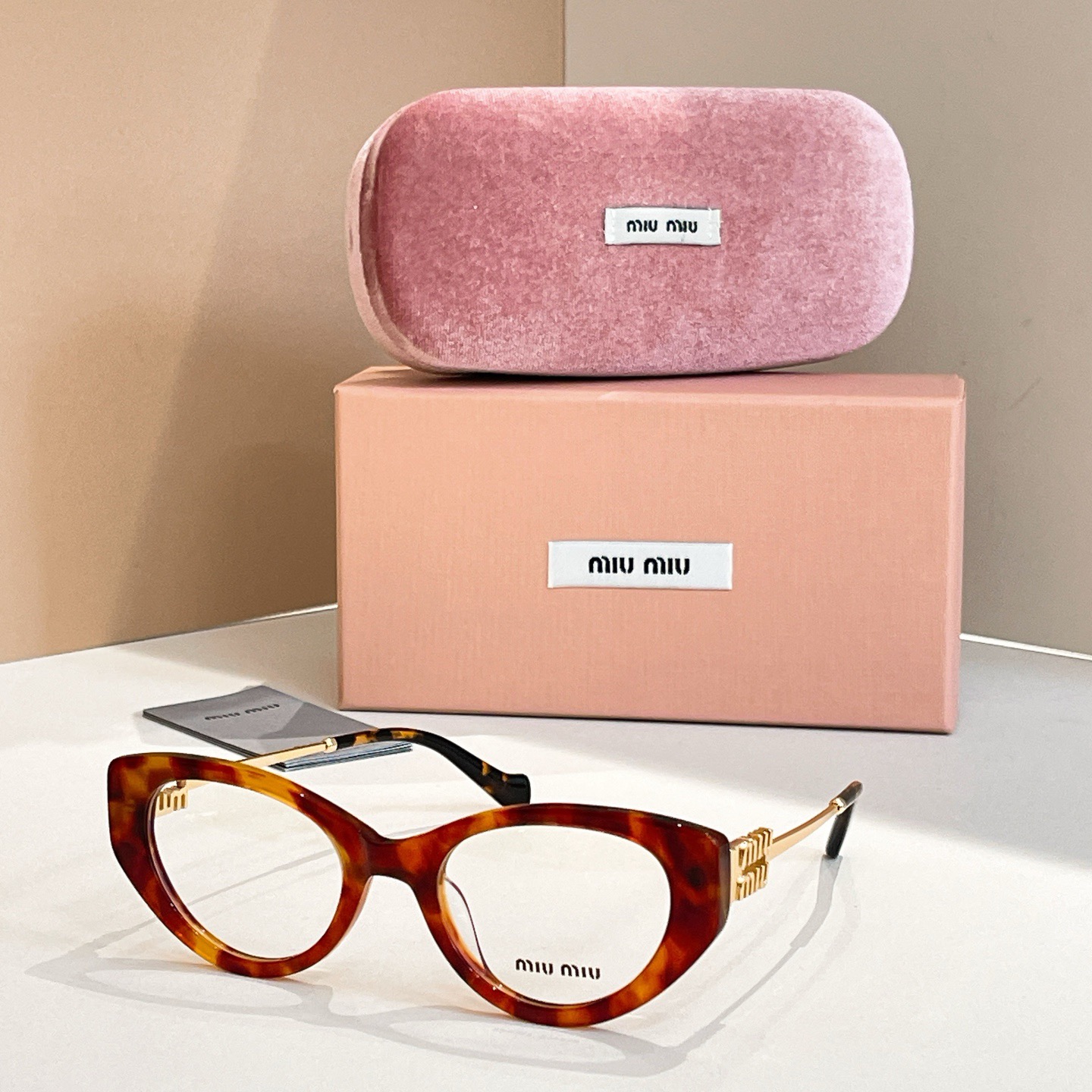 MIU MIU For Women Mens Designer Sunglasses Men Flower Lens Sunglasses With Letter Designer Sun Glasses Unisex Traveling Sunglass Black Grey