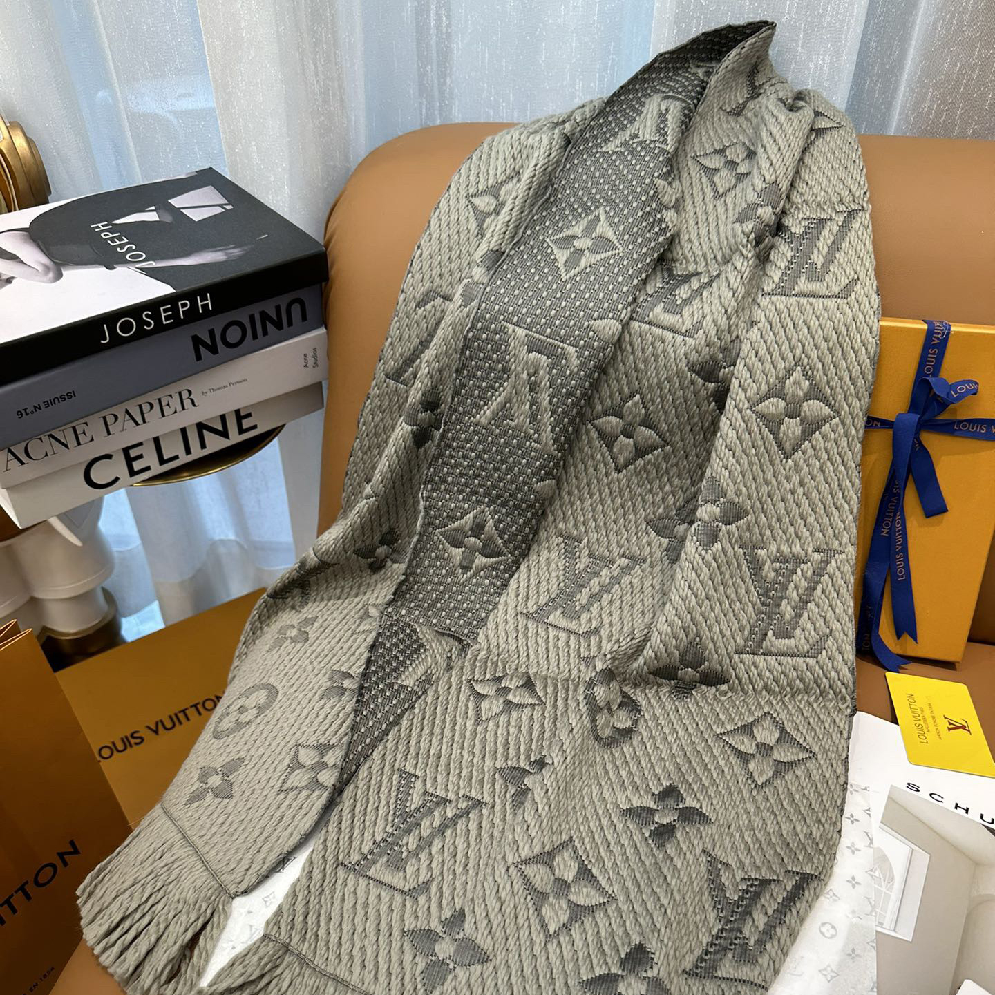 LV Designer Scarf Luxury Women Shawl Cashmere Scarf Warm Designer Shawls Wraps Print Smooth Fashion Bufanda Thick Blanket Scarves Mens Classics Scarf