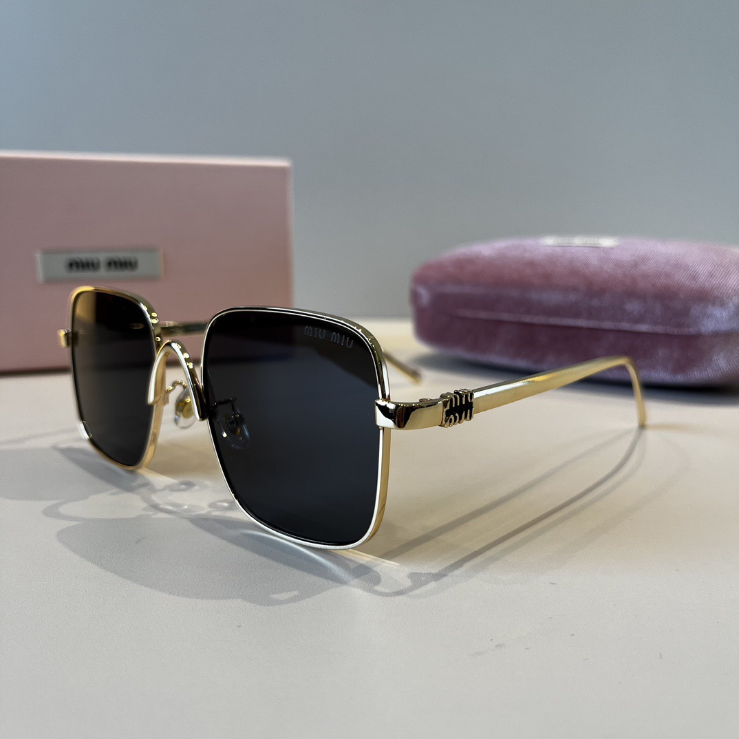 MIU MIU Designer Sunglasses Men For Women Oval Frame Metal Mirror Legs Sunglasses Retro Frame Sexy Little Women Fashion Luxury Glasses With Box