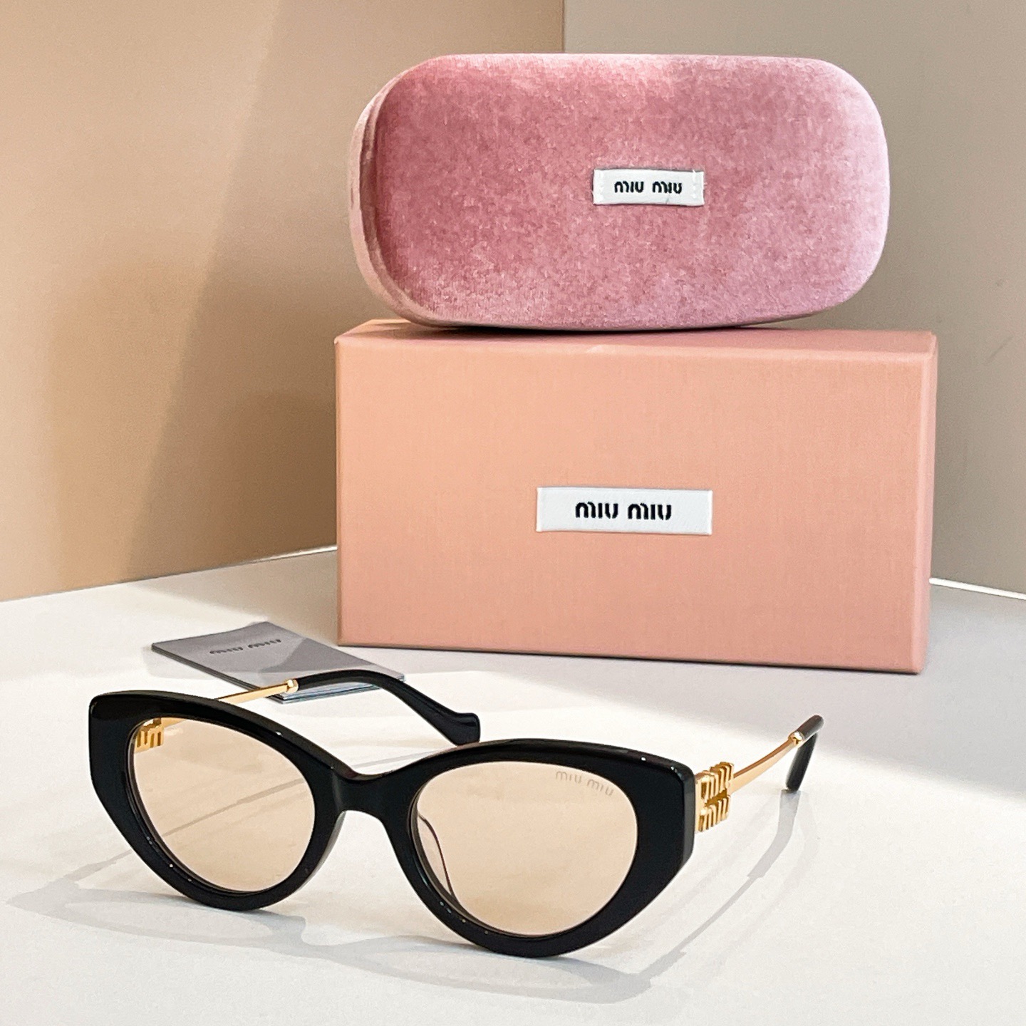 MIU MIU For Women Mens Designer Sunglasses Men Flower Lens Sunglasses With Letter Designer Sun Glasses Unisex Traveling Sunglass Black Grey