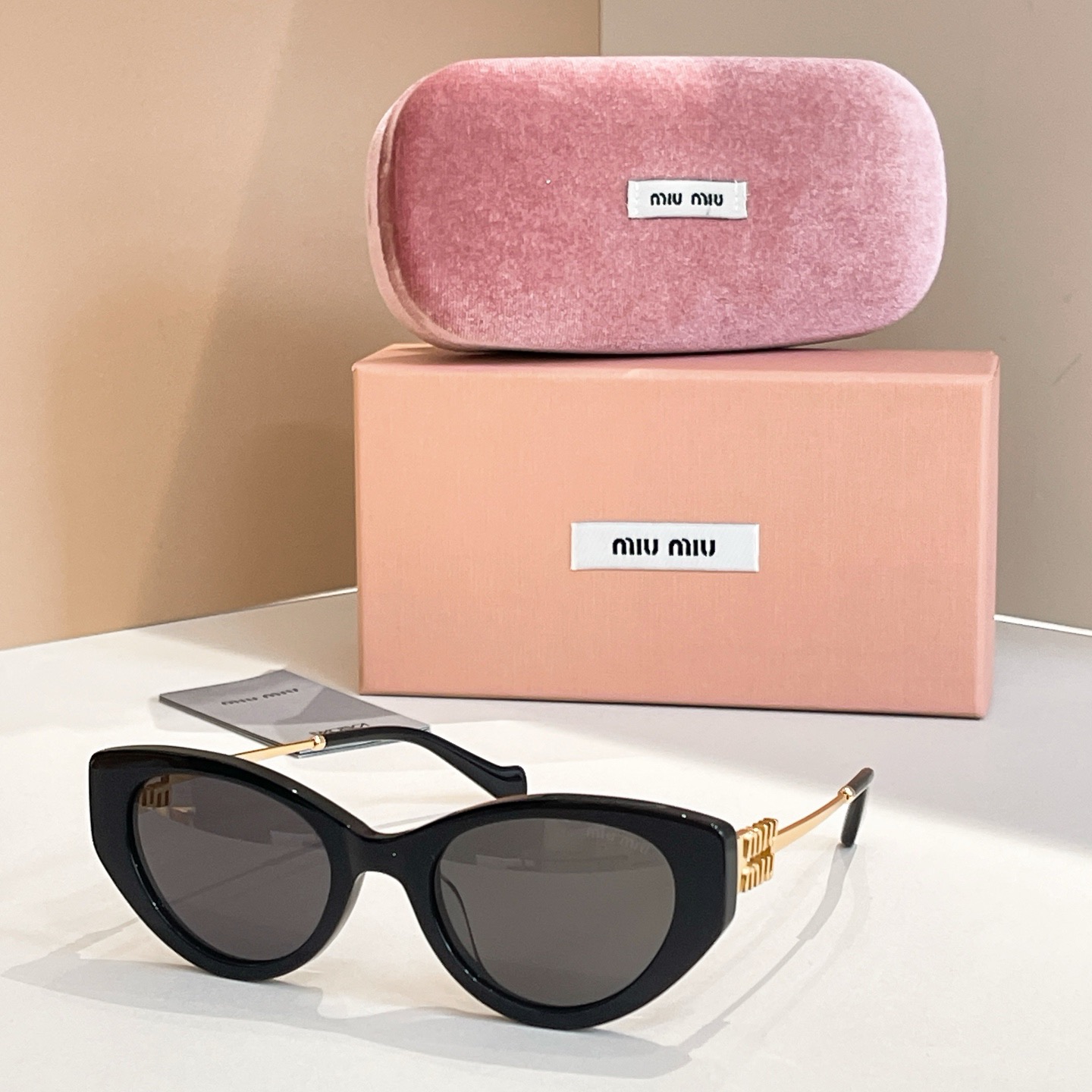 MIU MIU For Women Mens Designer Sunglasses Men Flower Lens Sunglasses With Letter Designer Sun Glasses Unisex Traveling Sunglass Black Grey