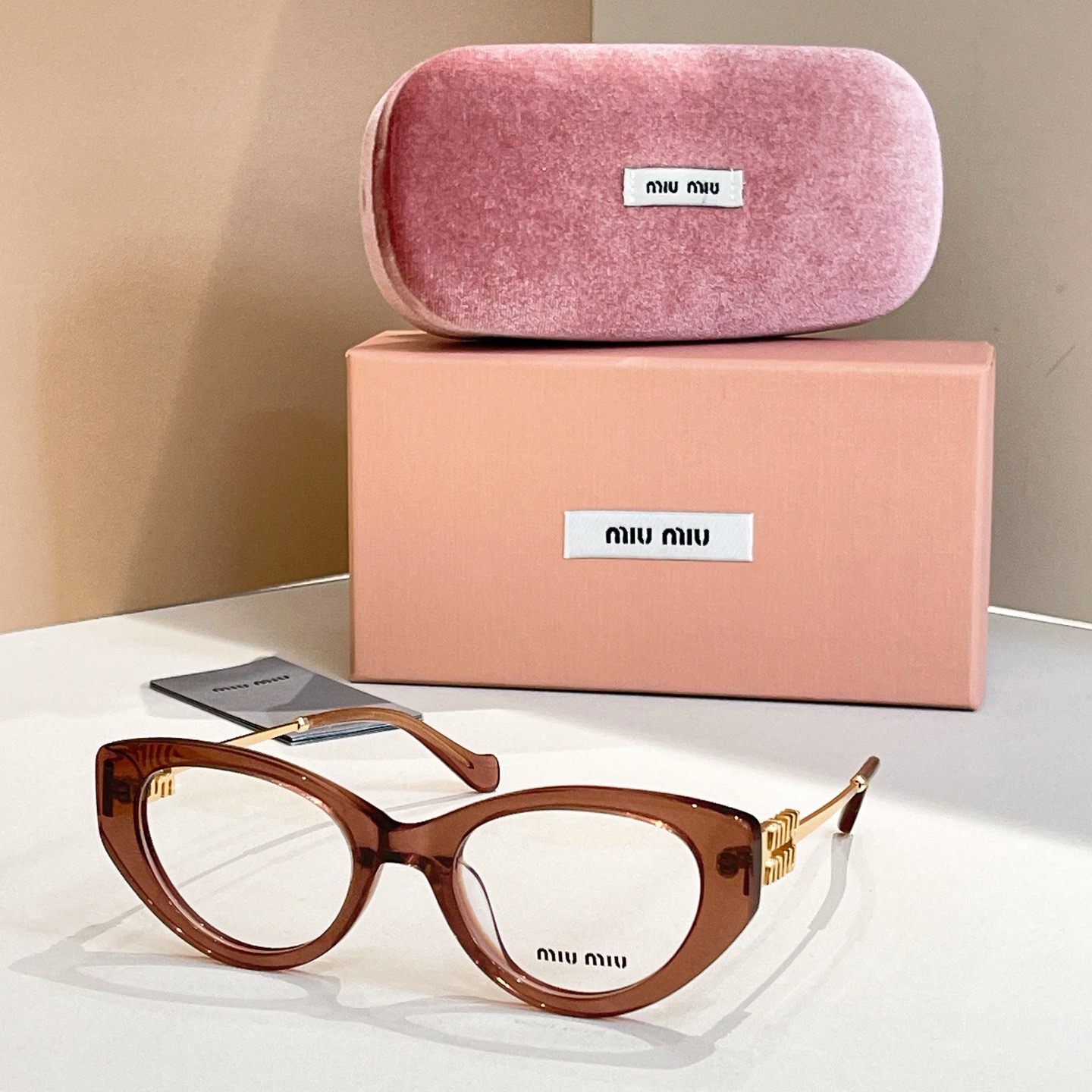 MIU MIU For Women Mens Designer Sunglasses Men Flower Lens Sunglasses With Letter Designer Sun Glasses Unisex Traveling Sunglass Black Grey