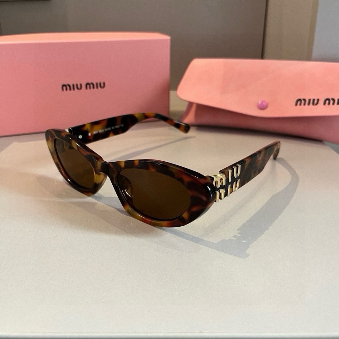 MIU MIU For Women Mens Designer Sunglasses Men Flower Lens Sunglasses With Letter Designer Sun Glasses Unisex Traveling Sunglass
