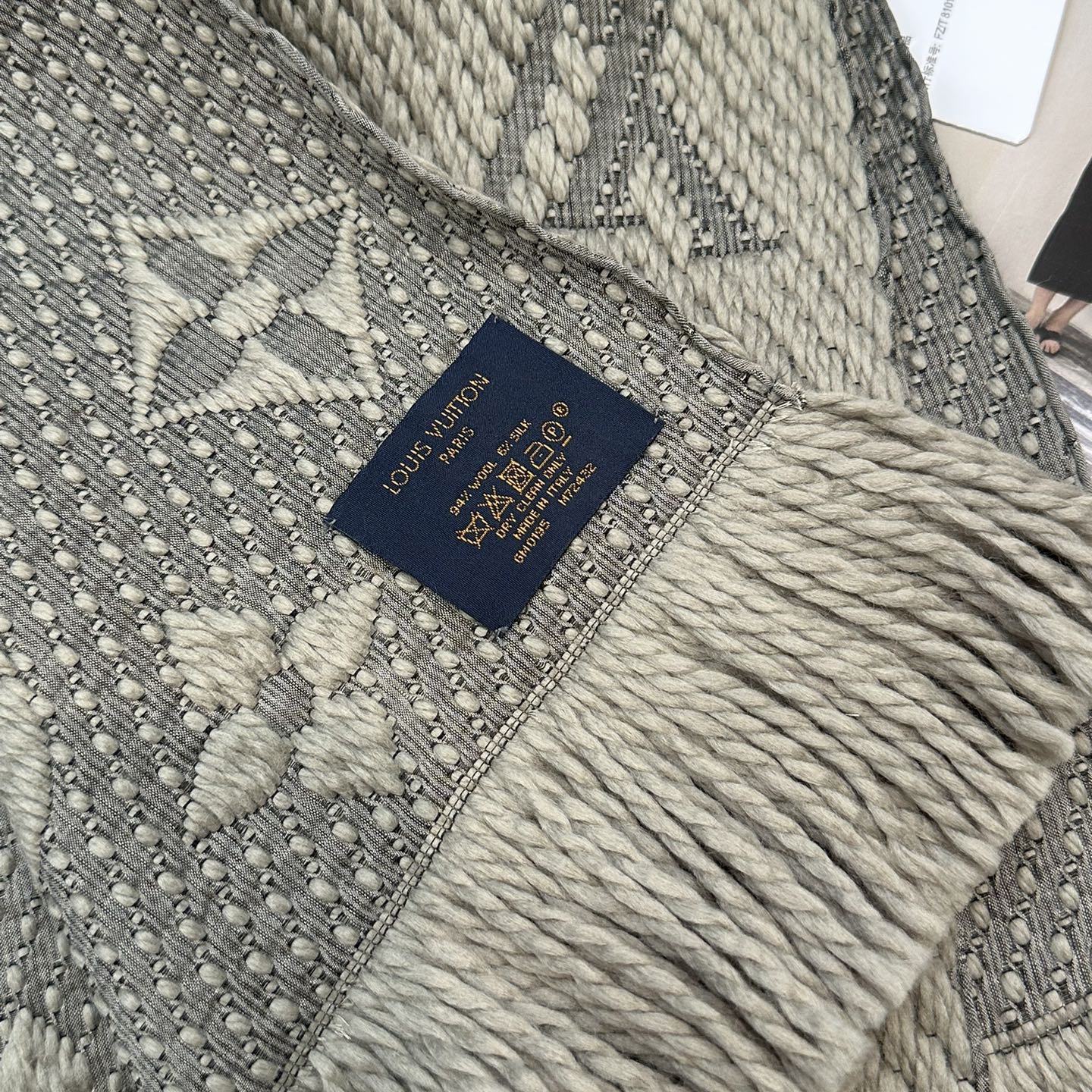 LV Designer Scarf Luxury Women Shawl Cashmere Scarf Warm Designer Shawls Wraps Print Smooth Fashion Bufanda Thick Blanket Scarves Mens Classics Scarf