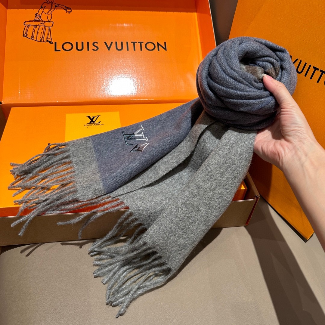 LV Designer Scarf Luxury Women Shawl Cashmere Scarf Warm Designer Shawls Wraps Solid Smooth Fashion Scarves Mens Classics Scarf