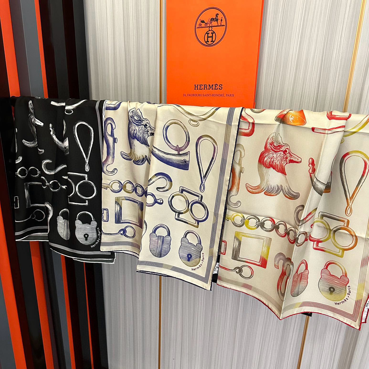 Hermes Designer Silk Scarf For Women Luxurious Scarf High End Classic Print Pattern Designer Shawl Scarves New Gift Easy To Match Soft Touch Silk Color-Blocking Fringed Edges With Box