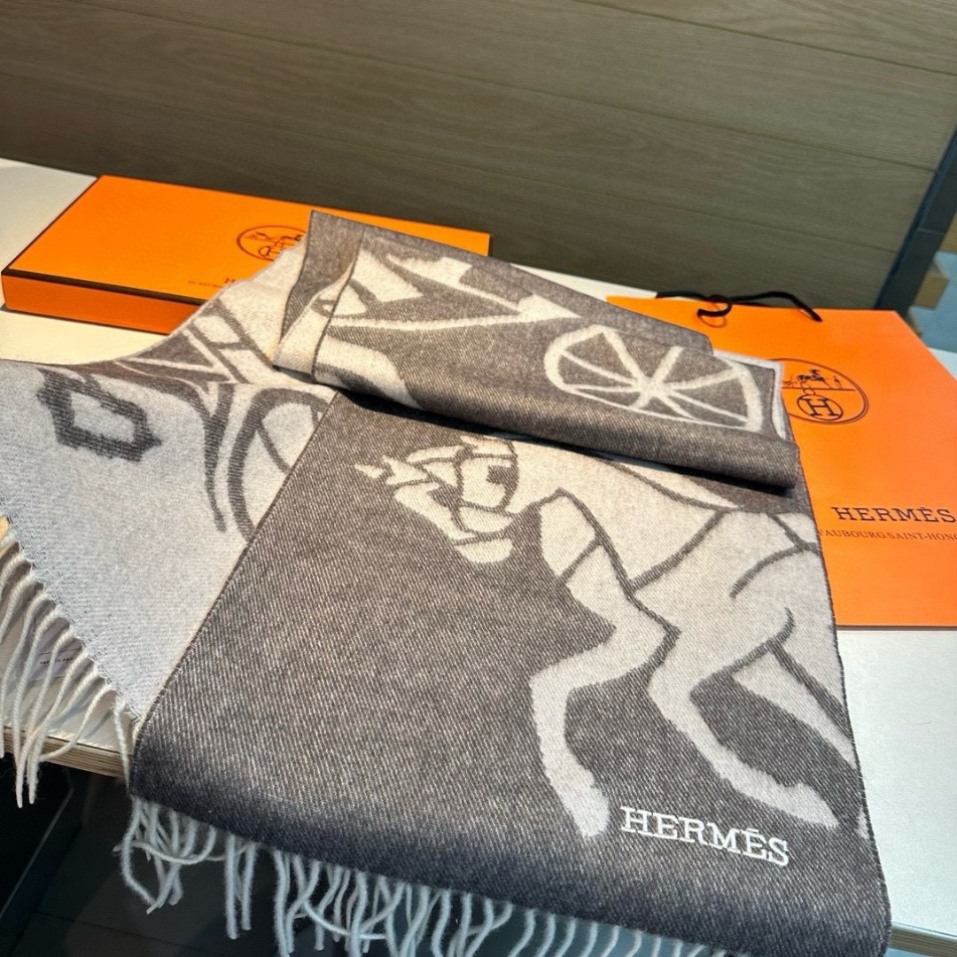 Hermes Designer Scarf Luxury Women Shawl Cashmere Scarf Warm Designer Shawls Wraps Print Smooth Fashion Scarves Mens Classics Scarf