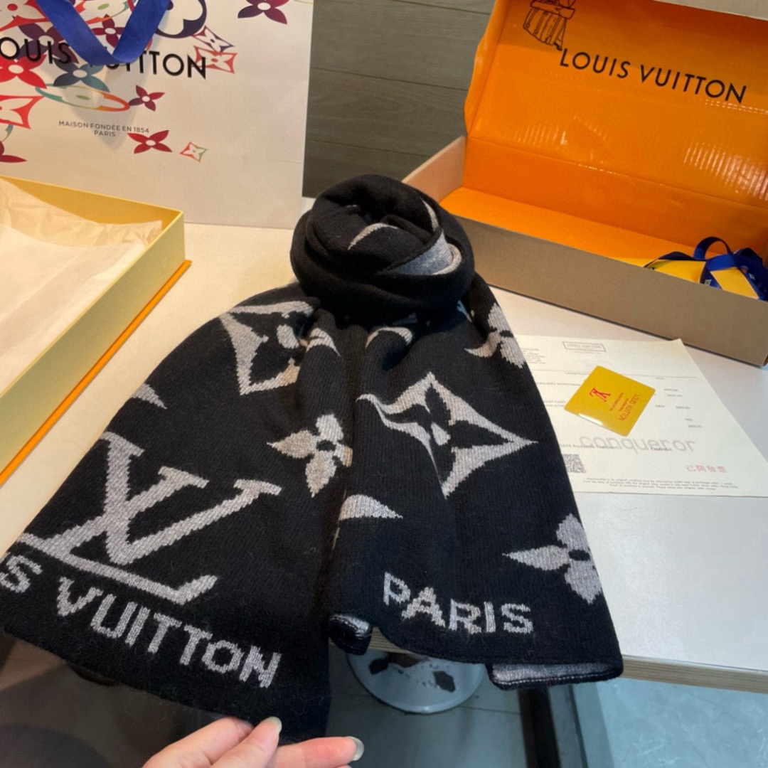 LV Designer Scarf Luxury Women Shawl Cashmere Scarf Warm Designer Shawls Wraps Letter Smooth Fashion Scarves Mens Classics Scarf