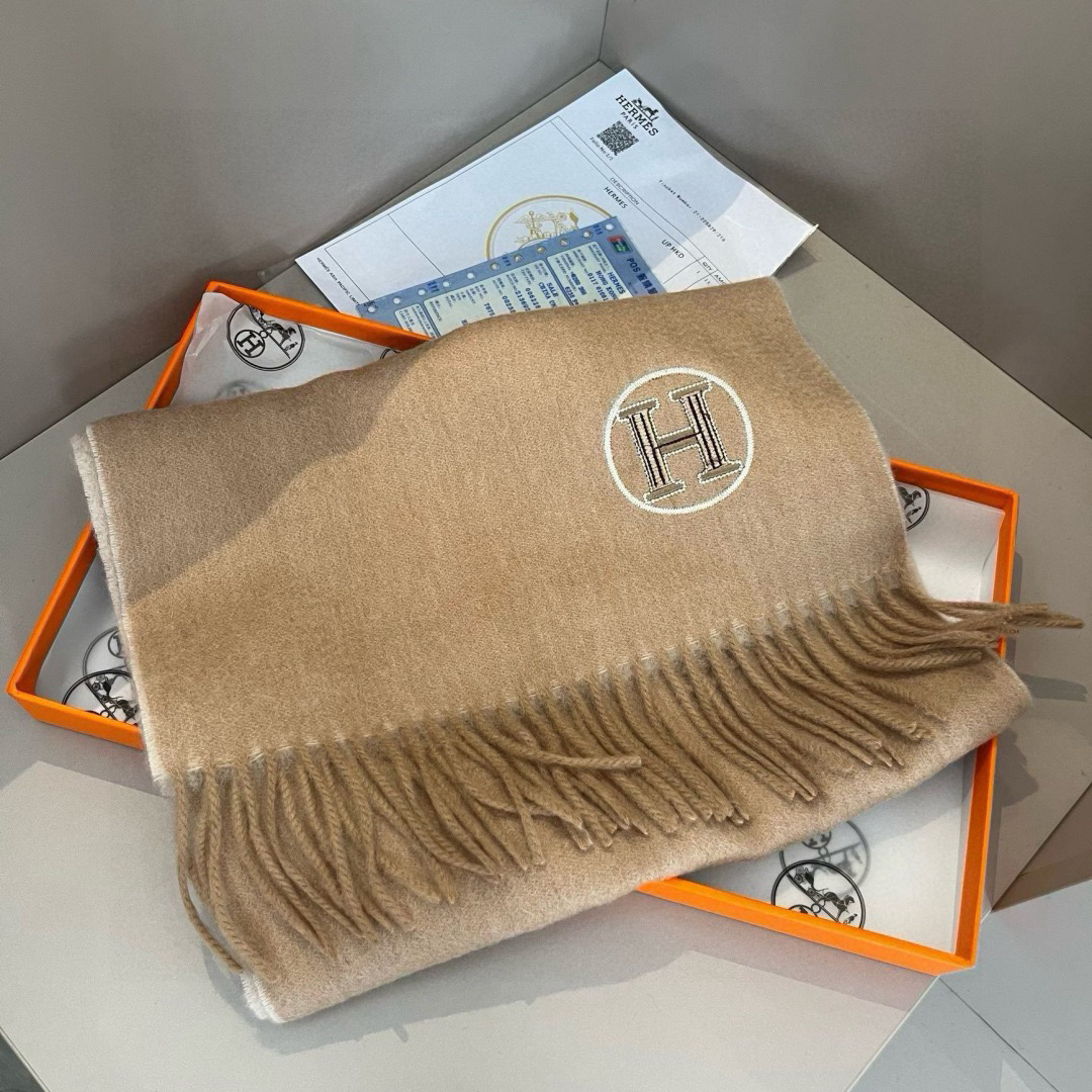 Hermes Designer Scarf Cashmere Scarf Women's Long Shawl Soft And Comfortable Luxury Double Sided Tassel Scarf Letter Tassel Shawl Unisex Scarf With Box