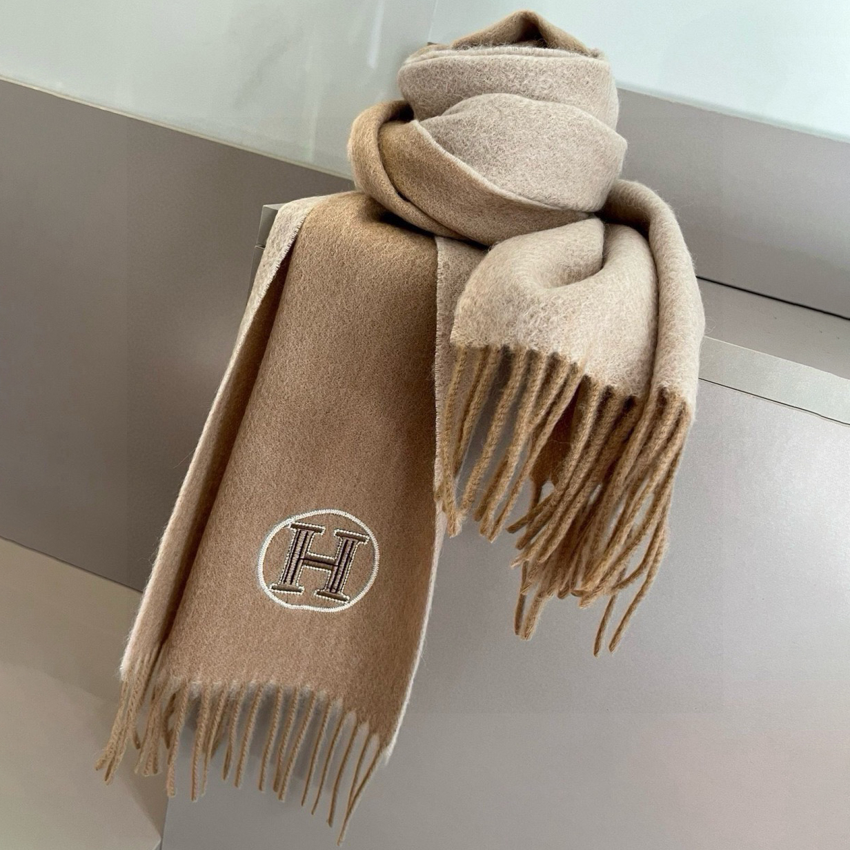 Hermes Designer Scarf Cashmere Scarf Women's Long Shawl Soft And Comfortable Luxury Double Sided Tassel Scarf Letter Tassel Shawl Unisex Scarf With Box