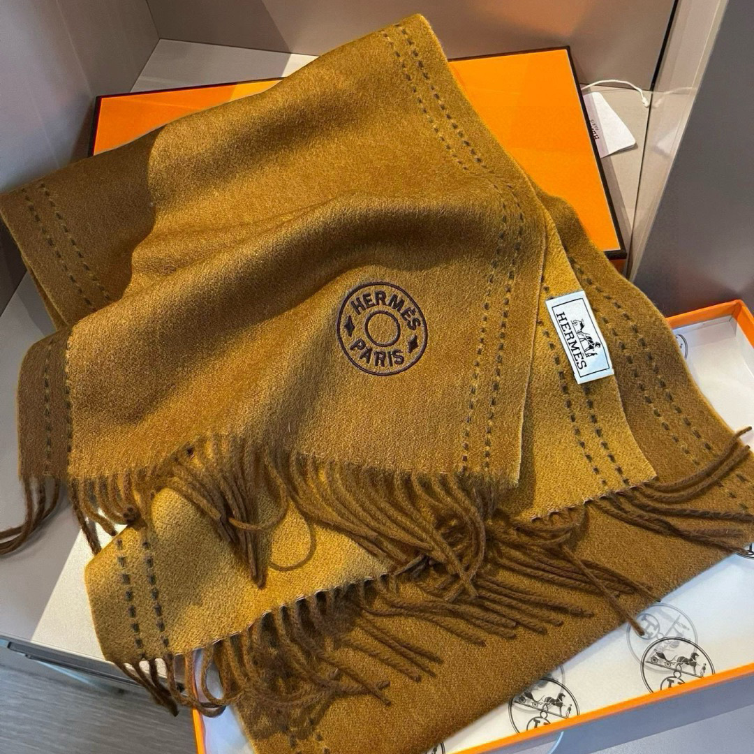 Hermes Designer Scarf Cashmere Scarf Women's Long Shawl Soft And Comfortable Luxury Double Sided Tassel Scarf Letter Tassel Shawl Unisex Scarf With Box