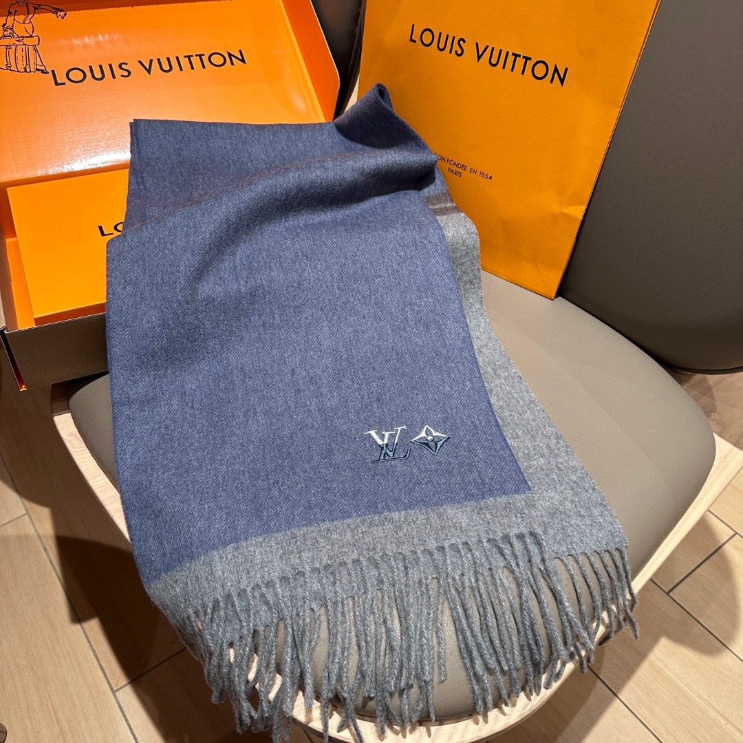 LV Designer Scarf Luxury Women Shawl Cashmere Scarf Warm Designer Shawls Wraps Solid Smooth Fashion Scarves Mens Classics Scarf