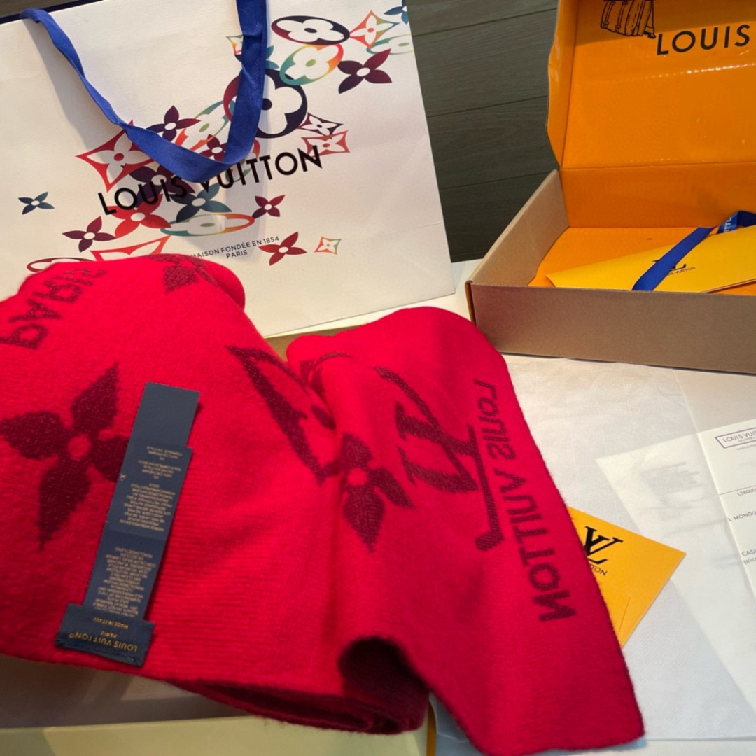 LV Designer Scarf Luxury Women Shawl Cashmere Scarf Warm Designer Shawls Wraps Letter Smooth Fashion Scarves Mens Classics Scarf