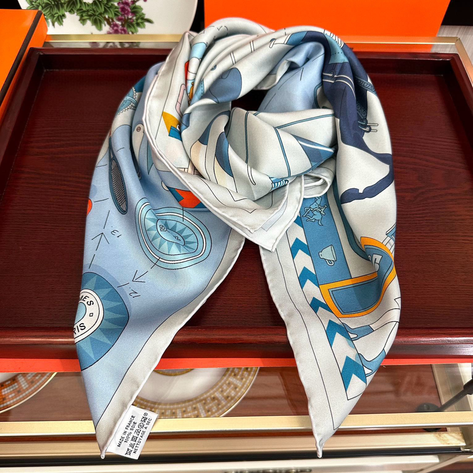Hermes Designer Silk Scarf For Women Luxurious Scarf High End Classic Print Pattern Designer Shawl Scarves New Gift Easy To Match Soft Touch Silk Color-Blocking Fringed Edges With Box