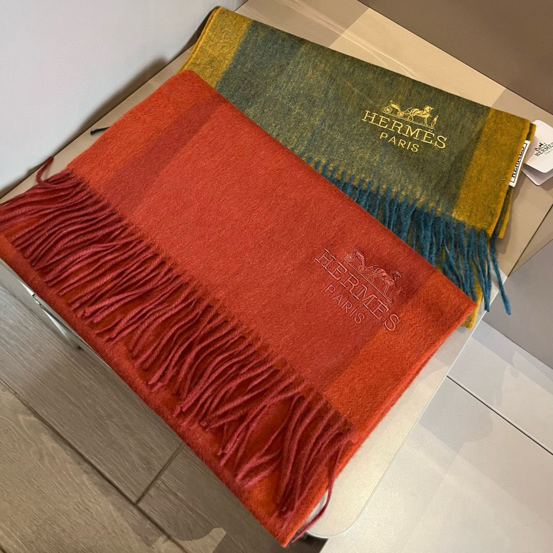 Hermes Designer Silk Scarf For Women Luxurious Scarf High End Classic Print Pattern Designer Shawl Scarves New Gift Easy To Match Soft Touch Color-Blocking Fringed Edges With Box