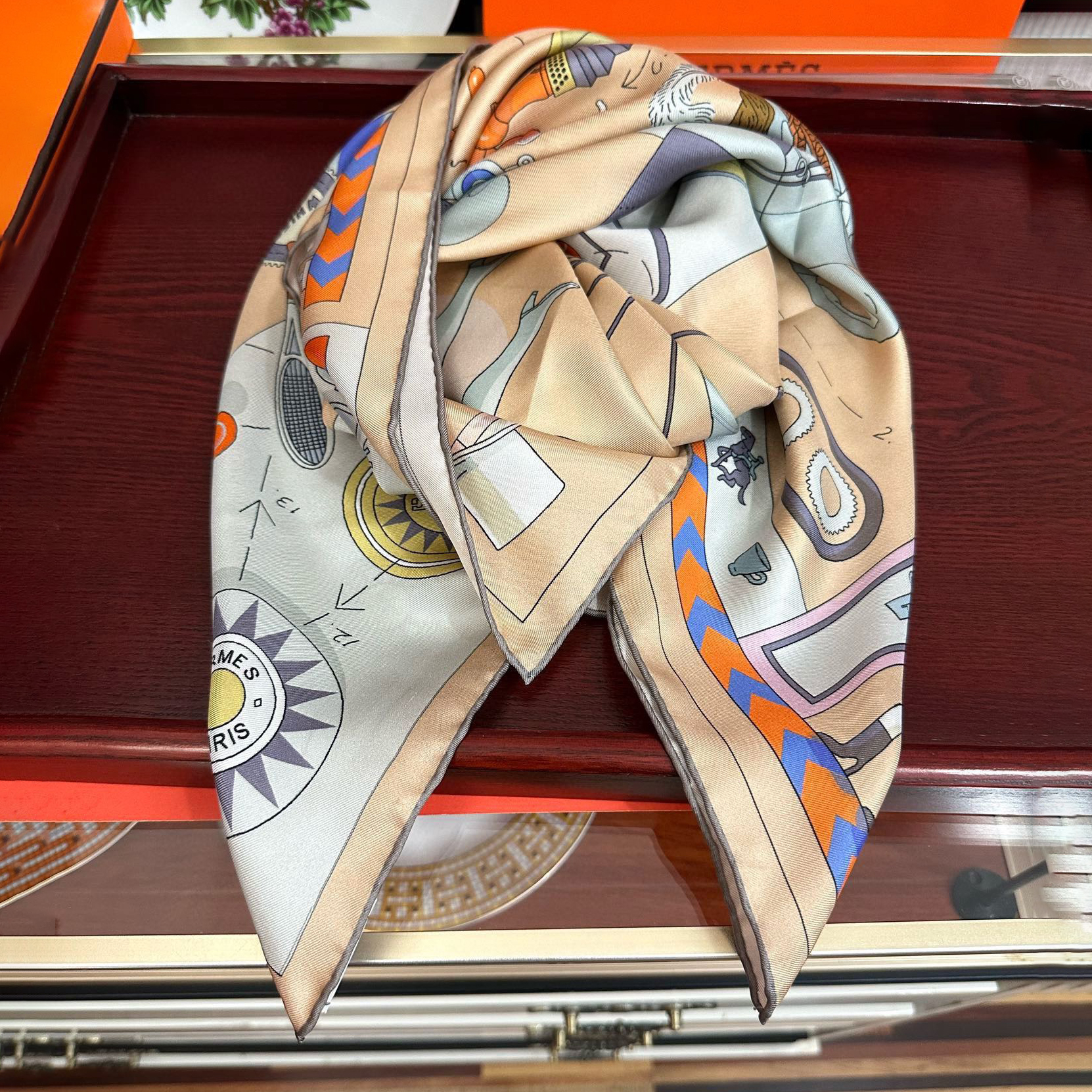 Hermes Designer Silk Scarf For Women Luxurious Scarf High End Classic Print Pattern Designer Shawl Scarves New Gift Easy To Match Soft Touch Silk Color-Blocking Fringed Edges With Box