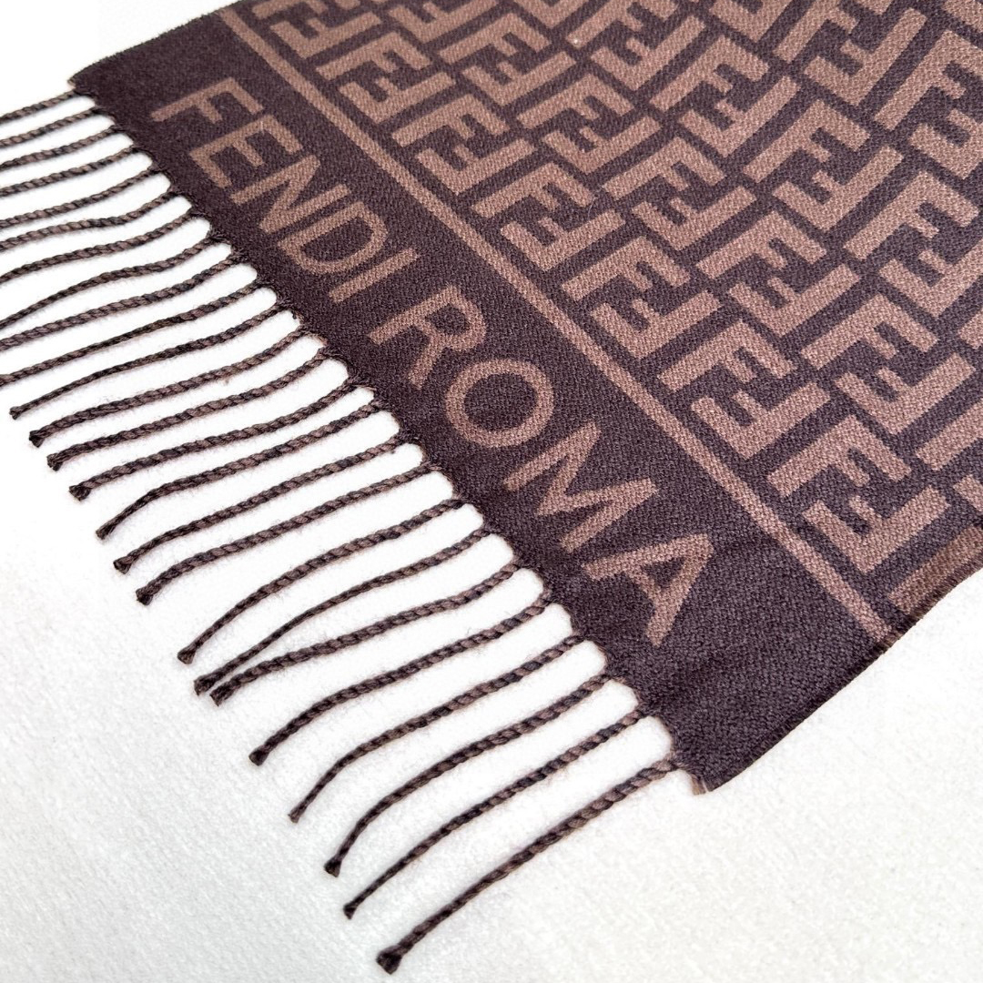 FENDI Designer Scarf Cashmere Scarf Women's Long Shawl Soft And Comfortable Luxury Double Sided Tassel Scarf Letter Tassel Shawl Unisex Scarf With Box