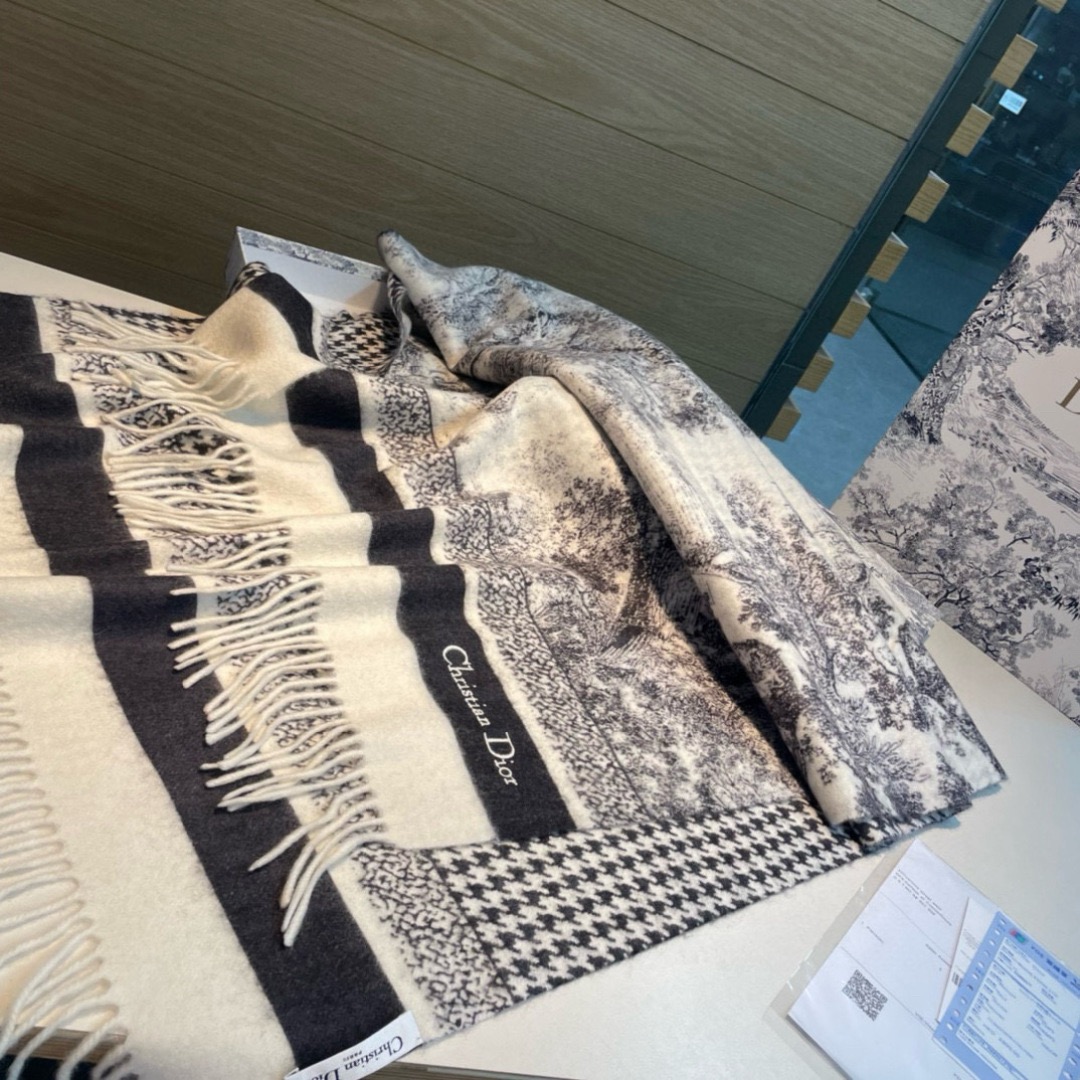 Dior Designer Scarf Luxury Women Shawl Cashmere Scarf Warm Designer Shawls Wraps Print Smooth Fashion Scarves Mens Classics Scarf With Box