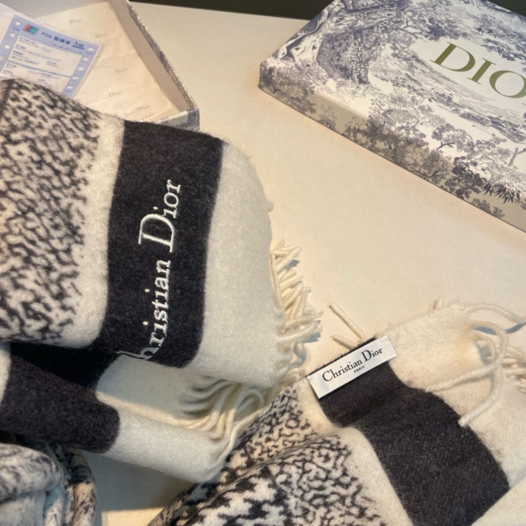 Dior Designer Scarf Luxury Women Shawl Cashmere Scarf Warm Designer Shawls Wraps Print Smooth Fashion Scarves Mens Classics Scarf With Box