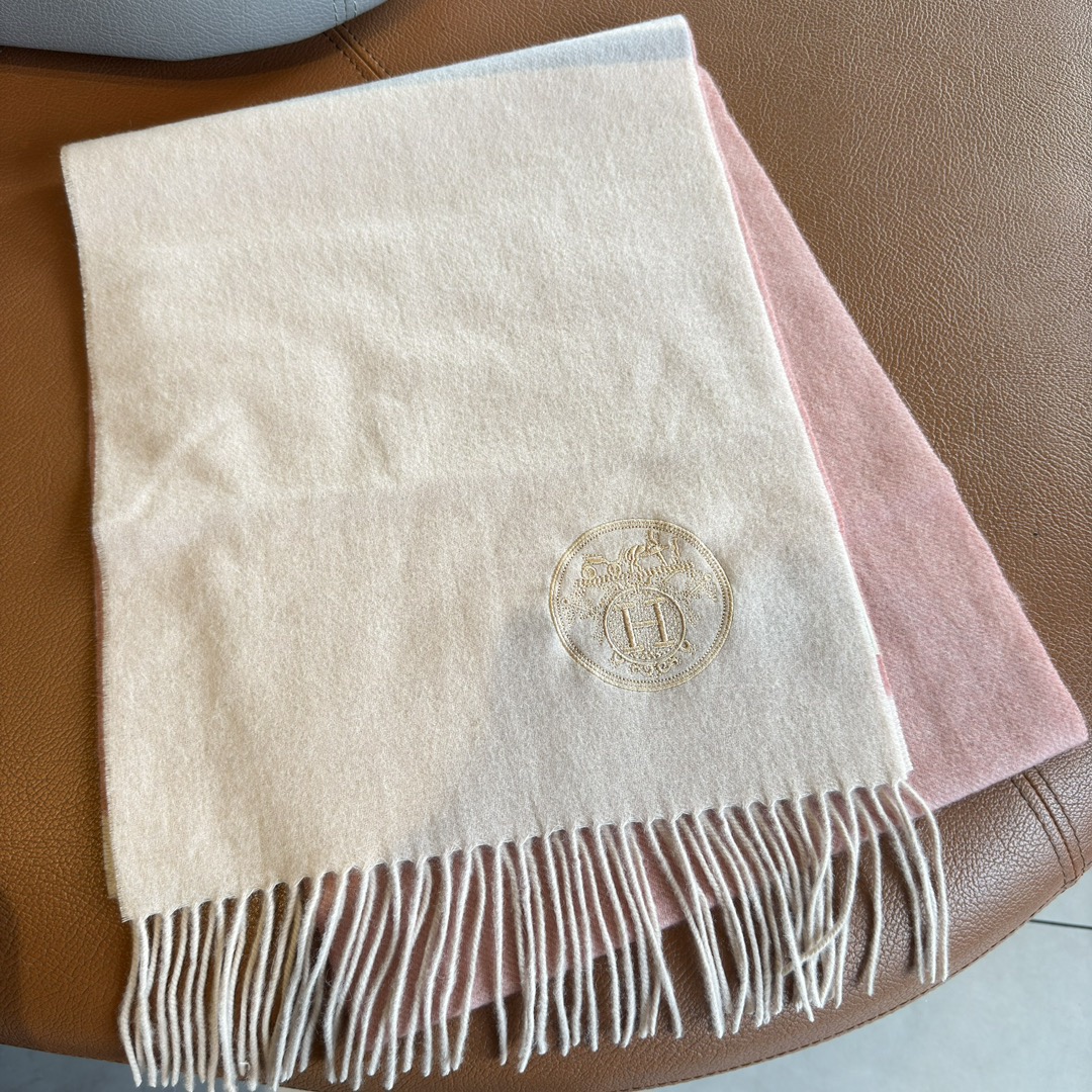 Hermes Designer Silk Scarf For Women Luxurious Scarf High End Classic Solid Pattern Designer Shawl Scarves New Gift Easy To Match Soft Touch Color-Blocking Fringed Edges With Box