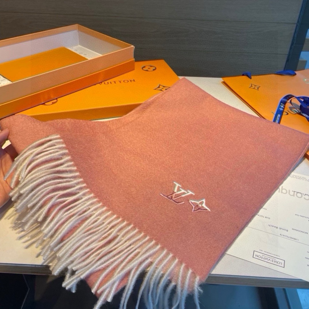 LV Designer Scarf Cashmere Scarf Women's Long Shawl Soft And Comfortable Luxury Double Sided Tassel Scarf Letter Tassel Shawl Unisex Scarf With Box