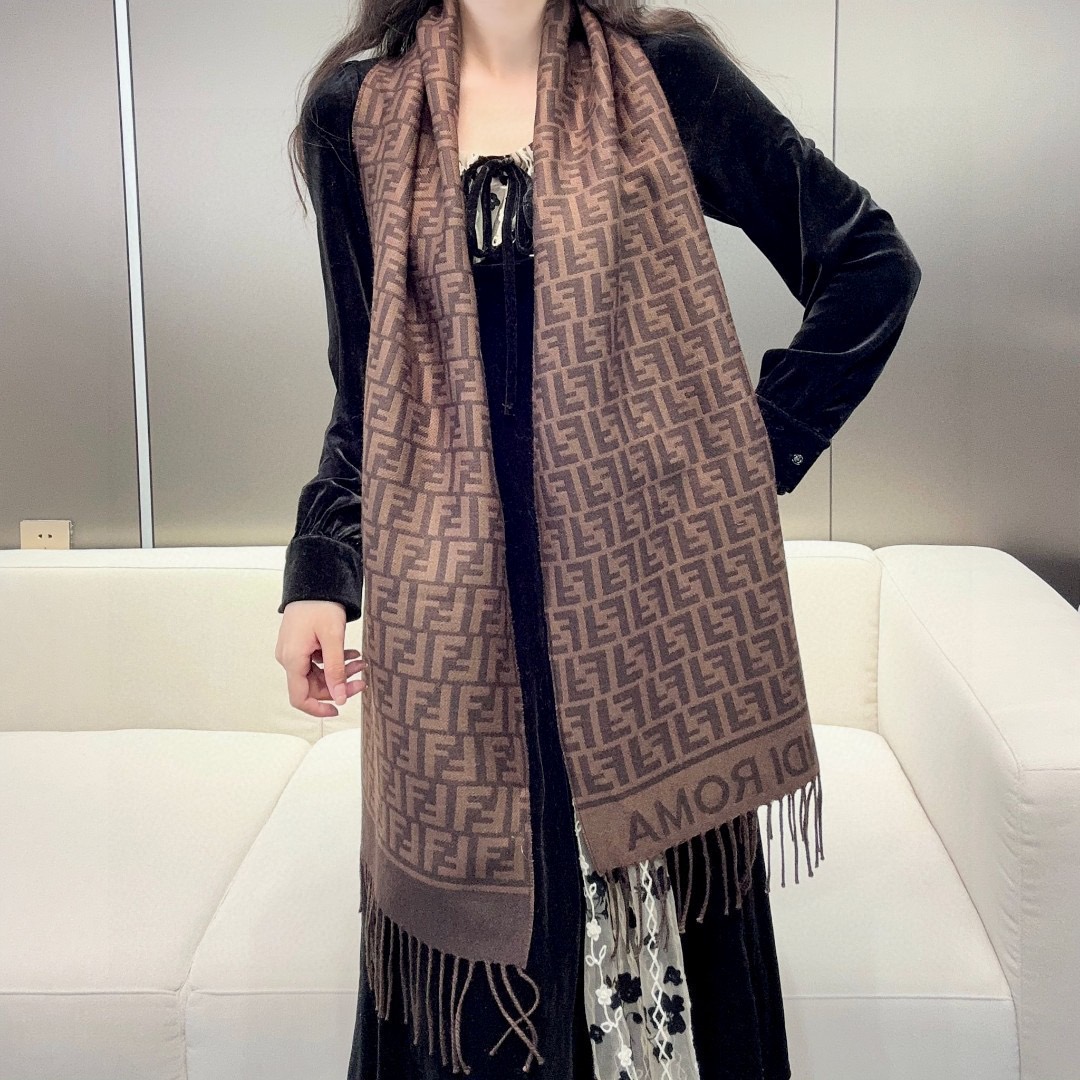 FENDI Designer Scarf Cashmere Scarf Women's Long Shawl Soft And Comfortable Luxury Double Sided Tassel Scarf Letter Tassel Shawl Unisex Scarf With Box