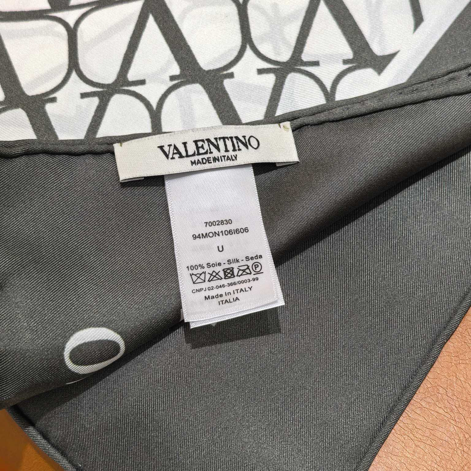 Valentino Scarf Designers Men Women's Scarf Luxury Scarf Fashion V Pattern Silk Scarf Shawl Wrap Letter Classic Luxury Scarf With Box