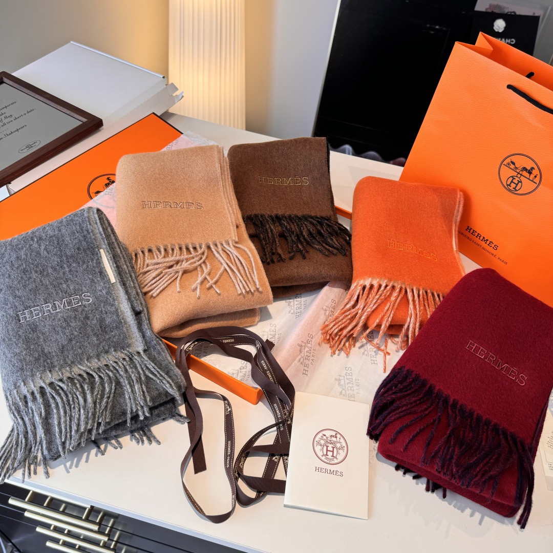Hermes Designer Scarf Cashmere Scarf Women's Long Shawl Soft And Comfortable Luxury Double Sided Tassel Scarf Letter Tassel Shawl Unisex Scarf With Box