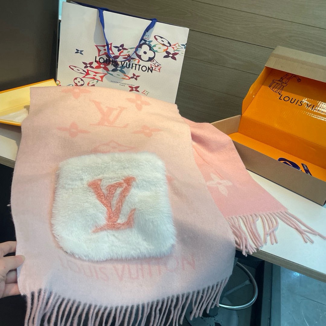 LV Designer Scarf Cashmere Add Rabbit Fur Pocket Scarf Women's Long Shawl Soft And Comfortable Luxury Sided Tassel Scarf Letter Tassel Shawl Scarf With Box