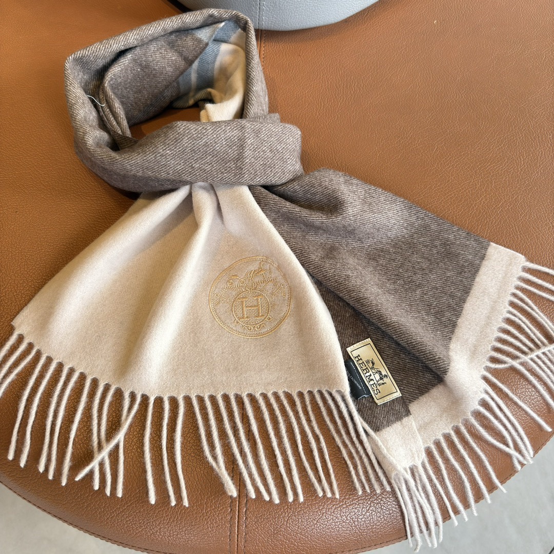 Hermes Designer Silk Scarf For Women Luxurious Scarf High End Classic Solid Pattern Designer Shawl Scarves New Gift Easy To Match Soft Touch Color-Blocking Fringed Edges With Box