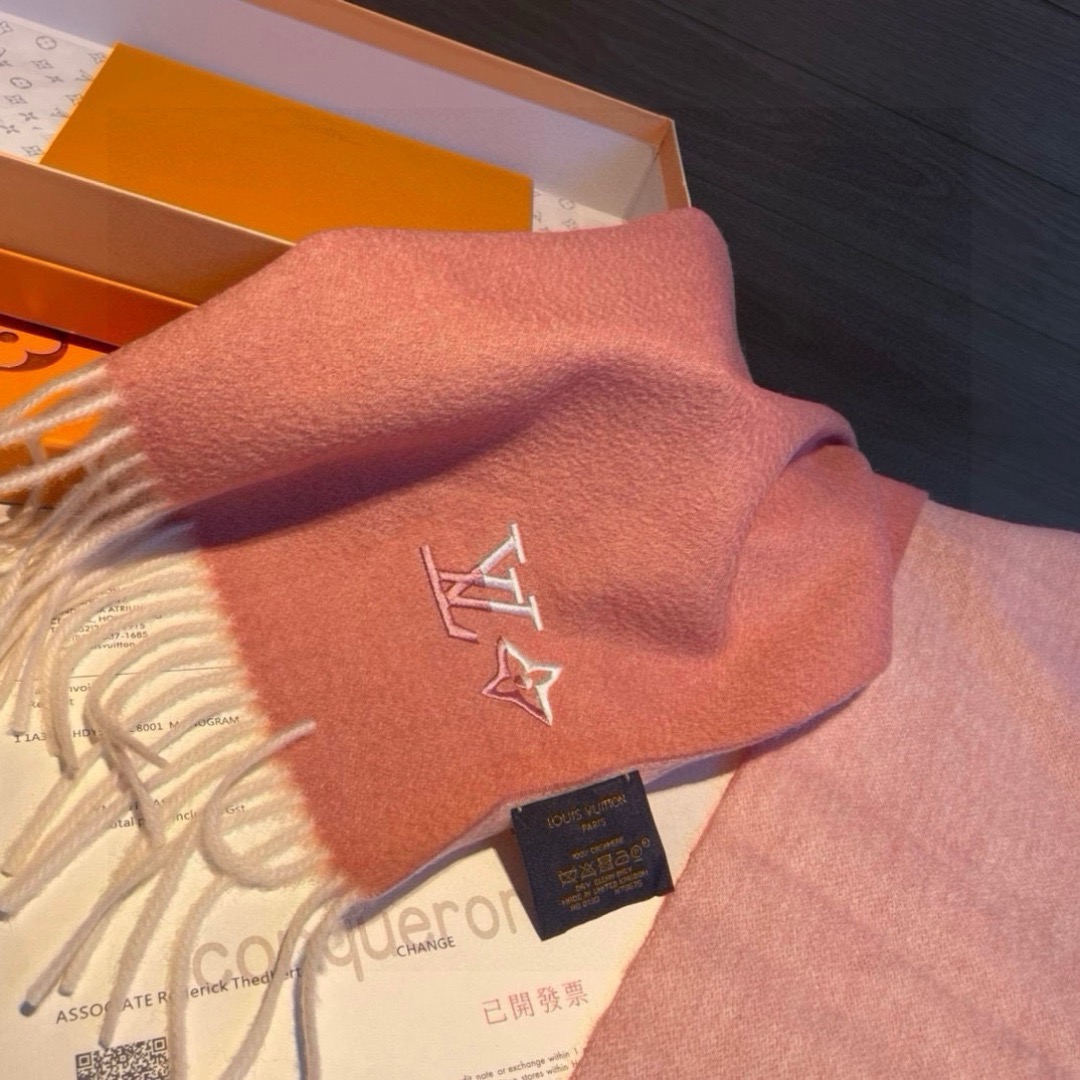 LV Designer Scarf Cashmere Scarf Women's Long Shawl Soft And Comfortable Luxury Double Sided Tassel Scarf Letter Tassel Shawl Unisex Scarf With Box