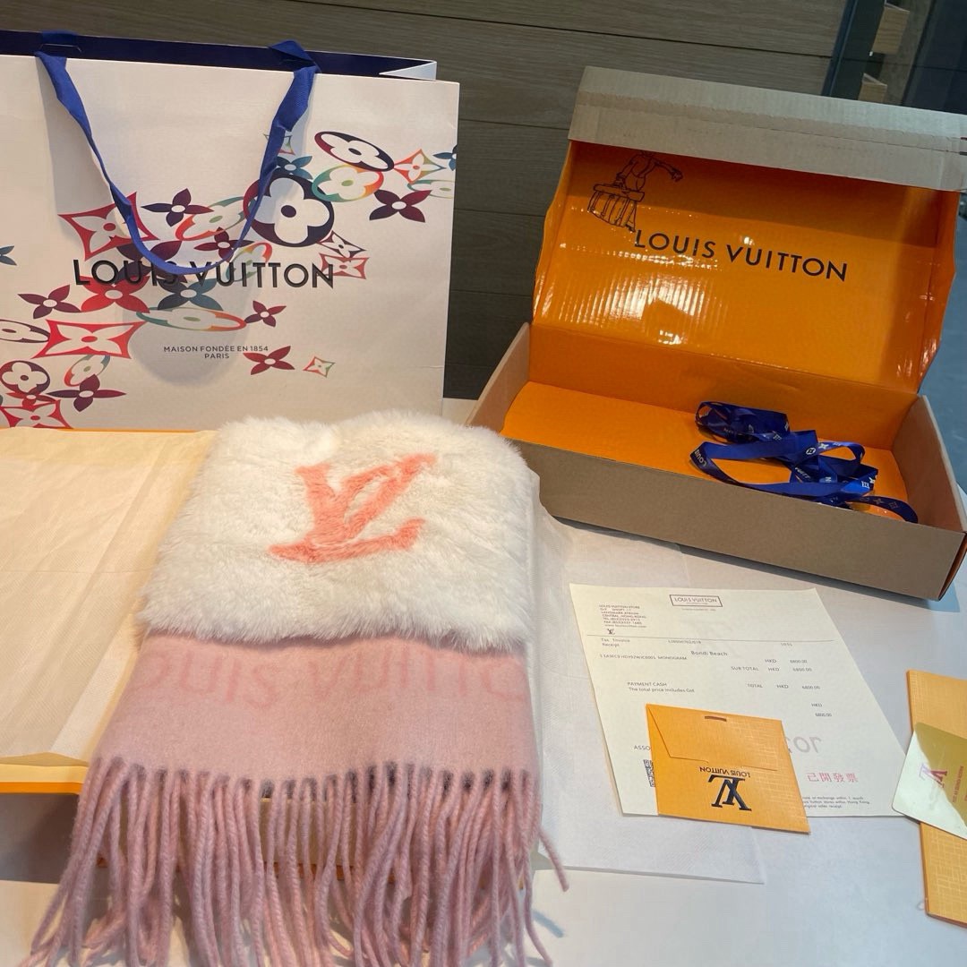 LV Designer Scarf Cashmere Add Rabbit Fur Pocket Scarf Women's Long Shawl Soft And Comfortable Luxury Sided Tassel Scarf Letter Tassel Shawl Scarf With Box