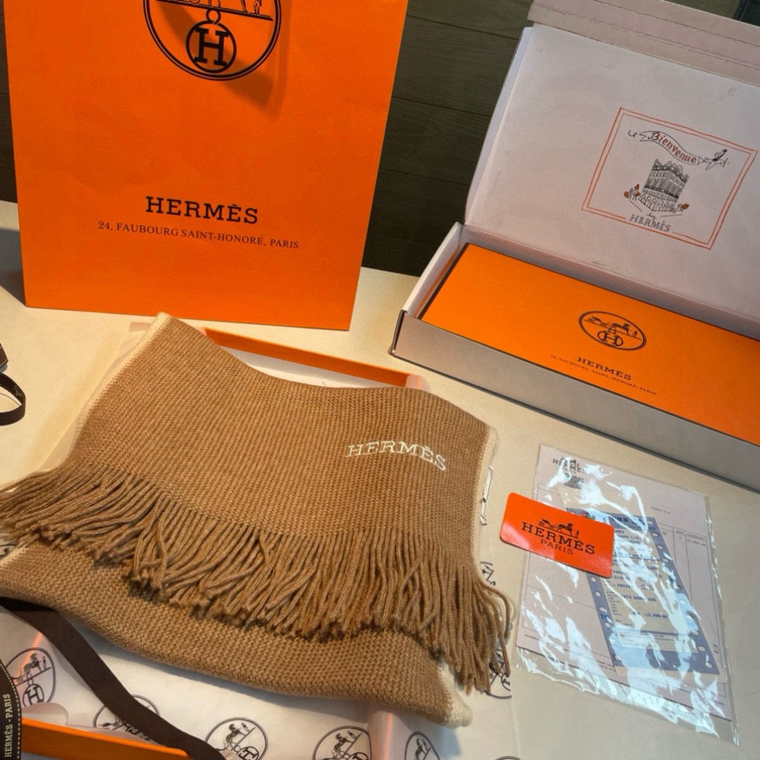 Hermes Designer Scarf Luxury Women Shawl Cashmere Scarf Warm Designer Shawls Wraps Solid Smooth Fashion Scarves Mens Classics Scarf With Box